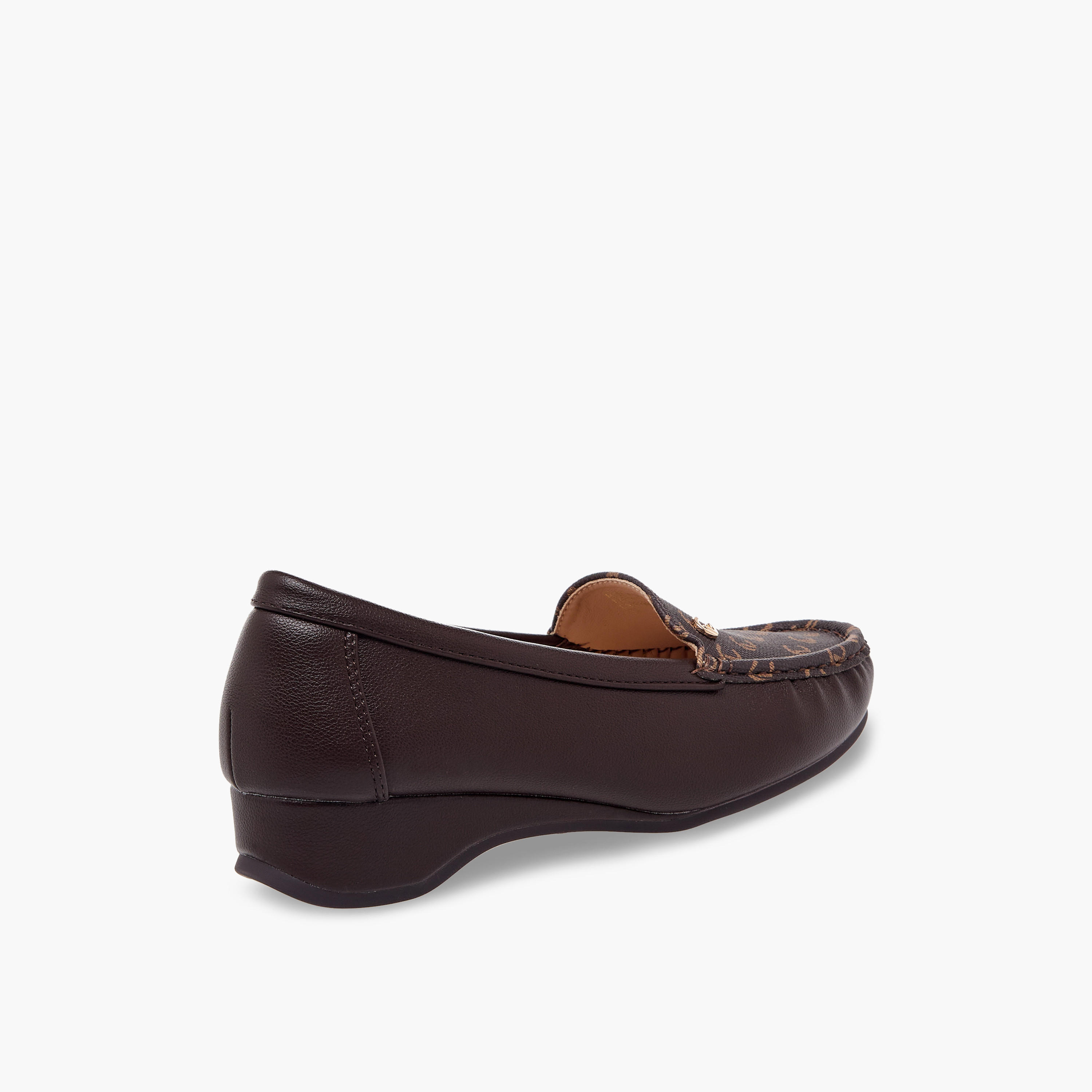 حذاء خفيف مونوجرام بكعب عريض للنساء من لو كونفورت-women-shoes-loafersandmoccasins-image-6