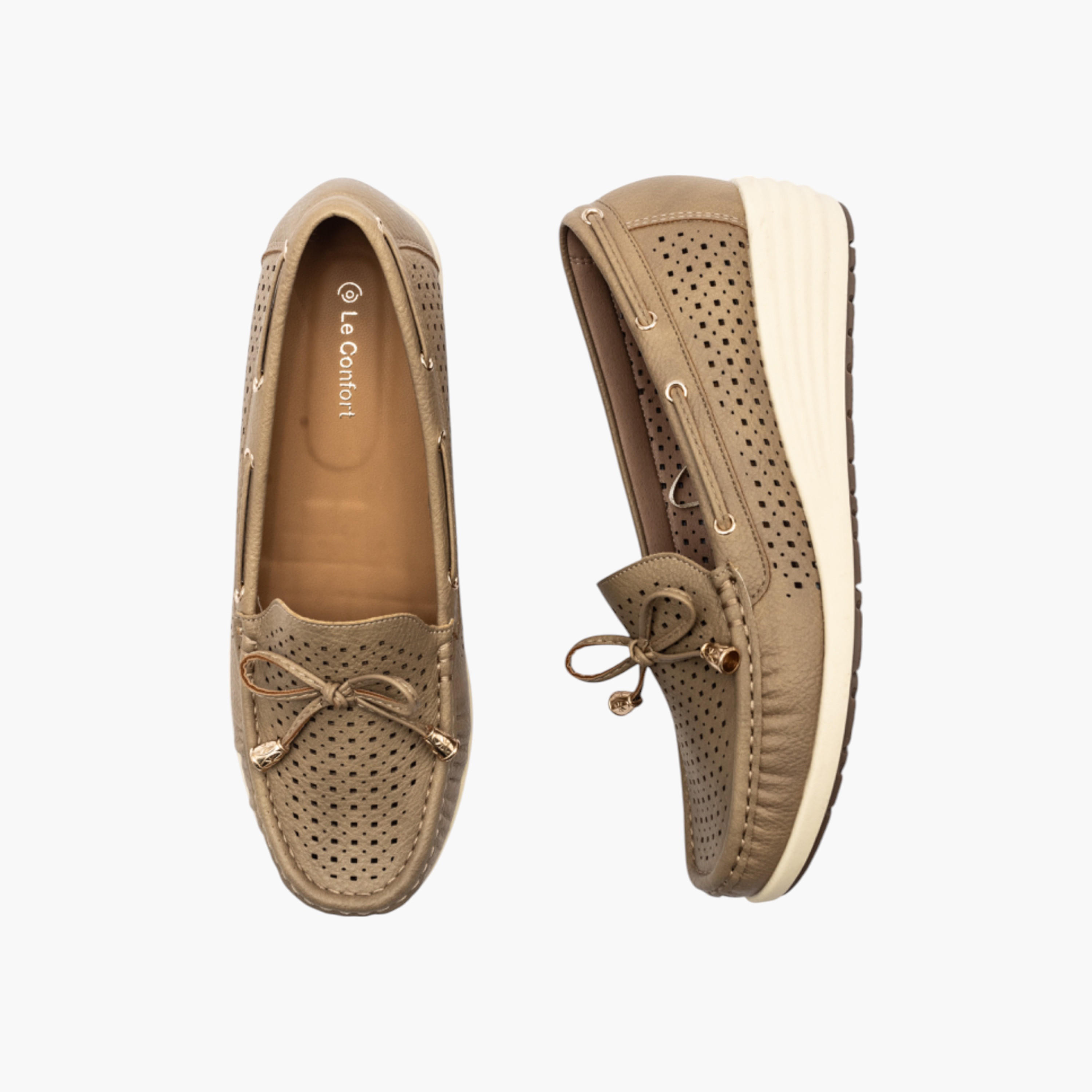 حذاء موكاسين مريح سهل الارتداء بارز الملمس بتفاصيل فيونكة من لو كونفورت-women-shoes-loafersandmoccasins-image-1