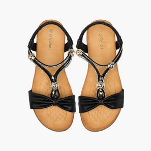 صندل بحزام بزينة ميتالك للنساء من لو كونفورت-women-shoes-flats-image-1