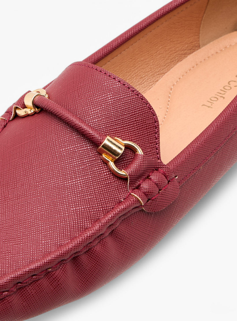 حذاء سهل الارتداء مريح بارز الملمس بتفاصيل معدنية من لو كونفورت-women-shoes-flats-loafers-image-4