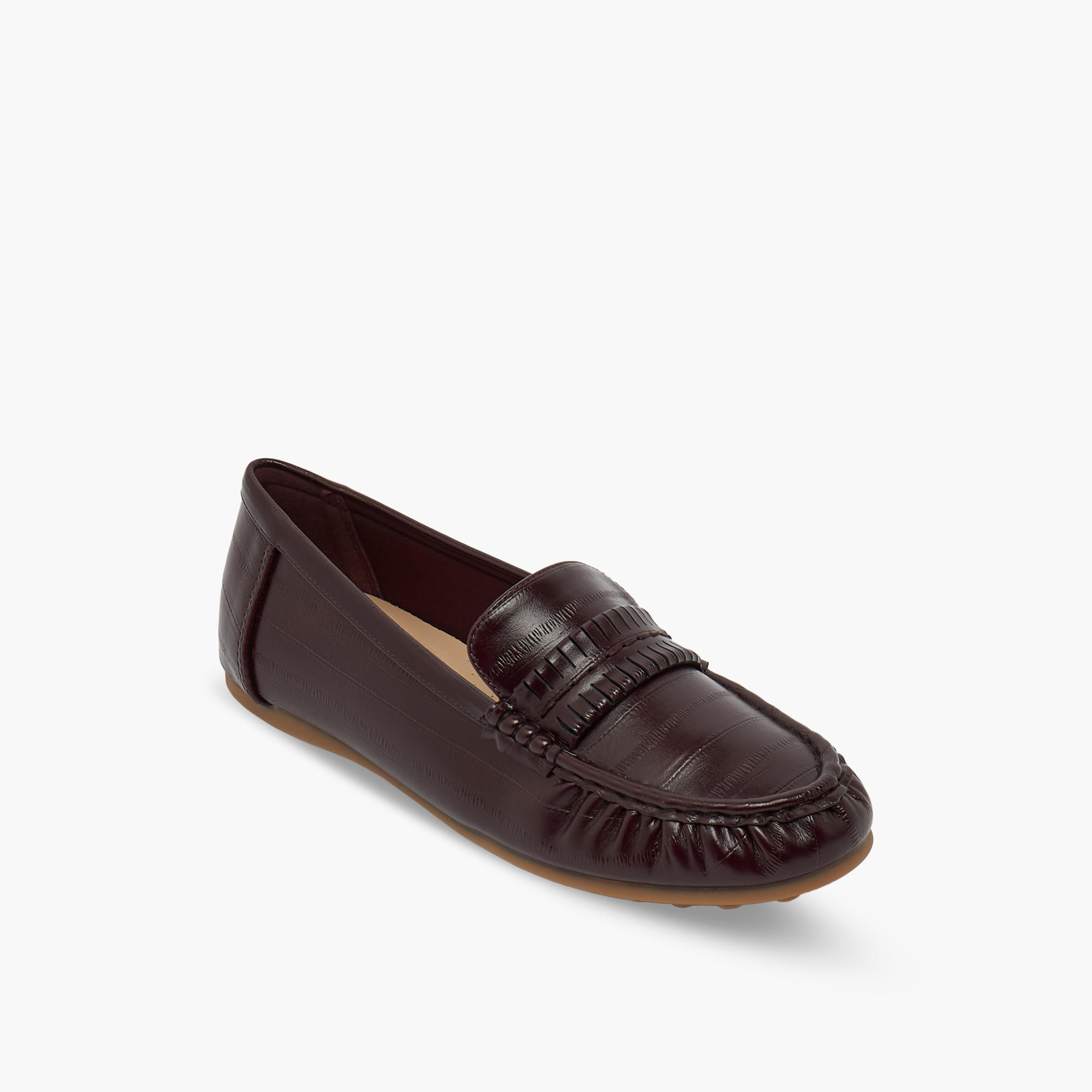 حذاء سهل الارتداء بتفاصيل شراشيب للنساء من فلورا بيلا-women-shoes-flats-moccasins-image-2