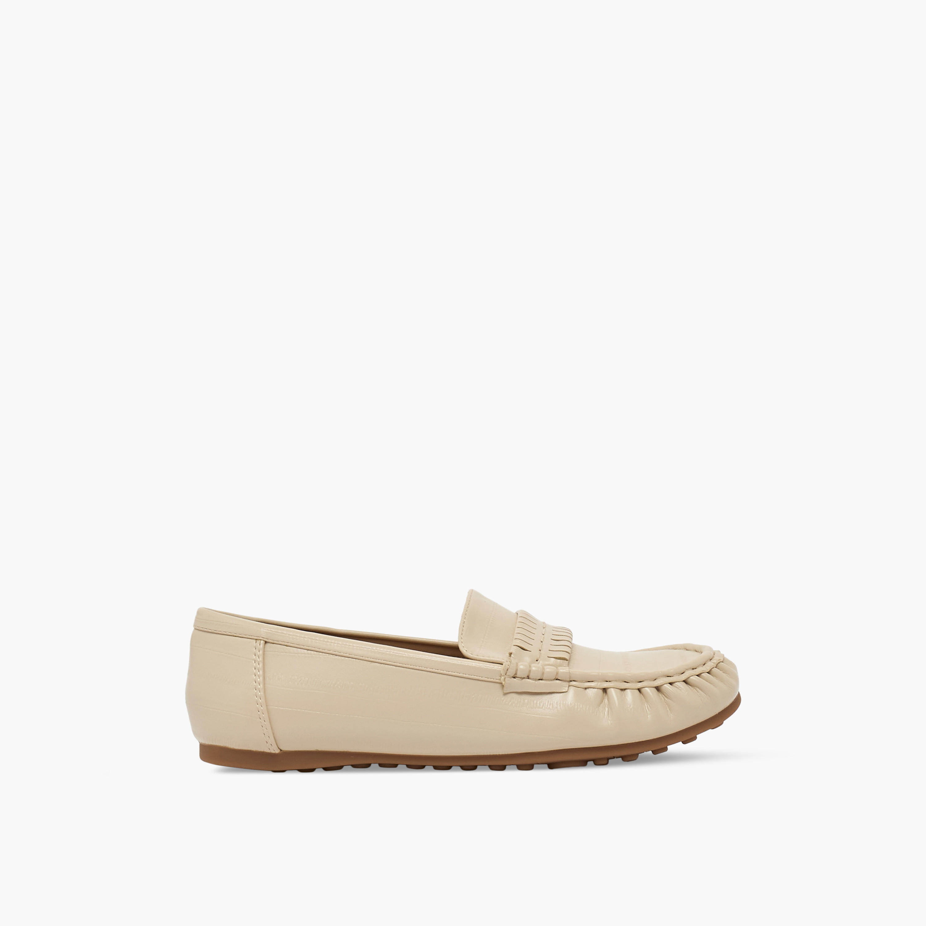 حذاء سهل الارتداء بتفاصيل شراشيب للنساء من فلورا بيلا-women-shoes-flats-moccasins-image-3