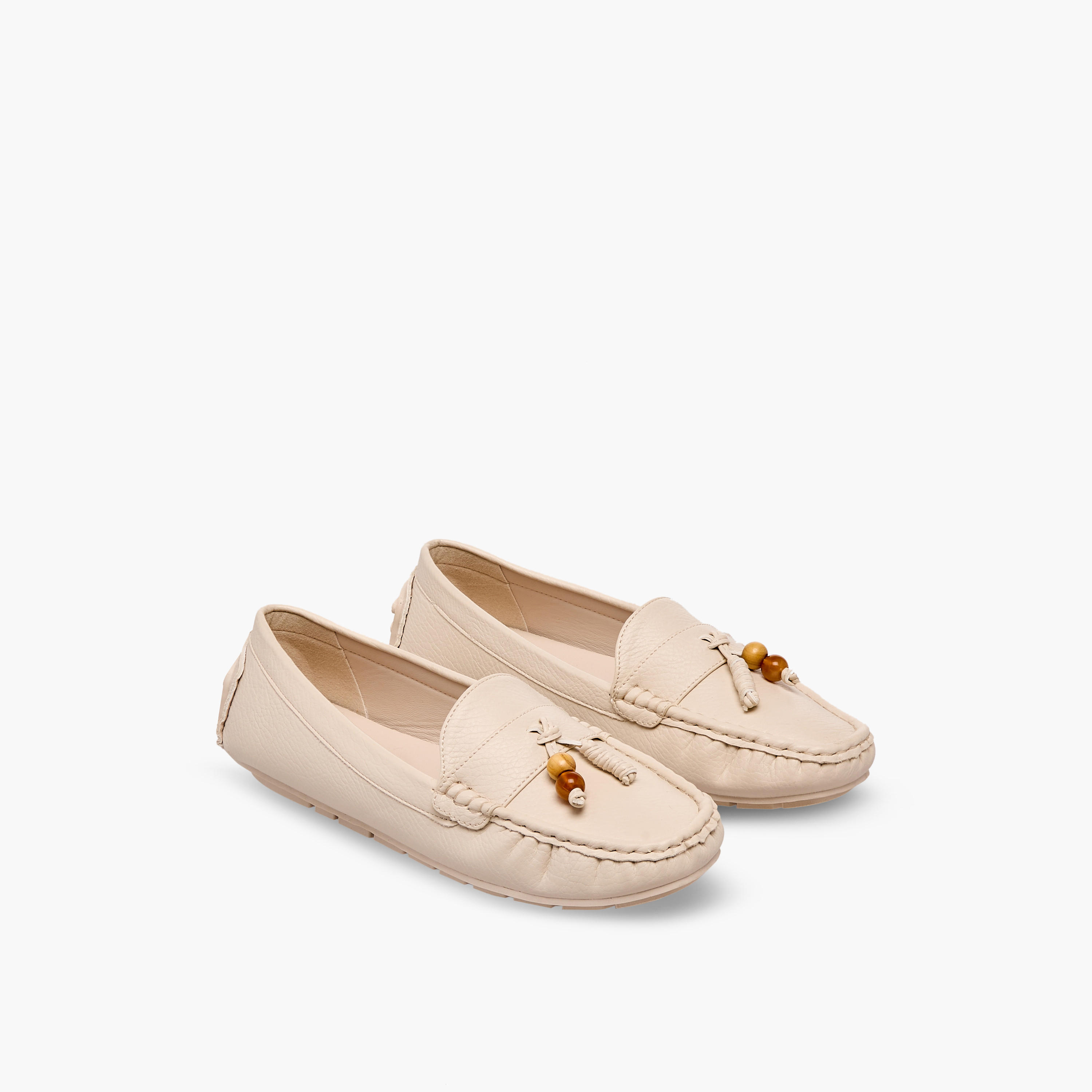 حذاء سهل الارتداء للنساء من لو كونفورت-women-shoes-loafersandmoccasins-image-1