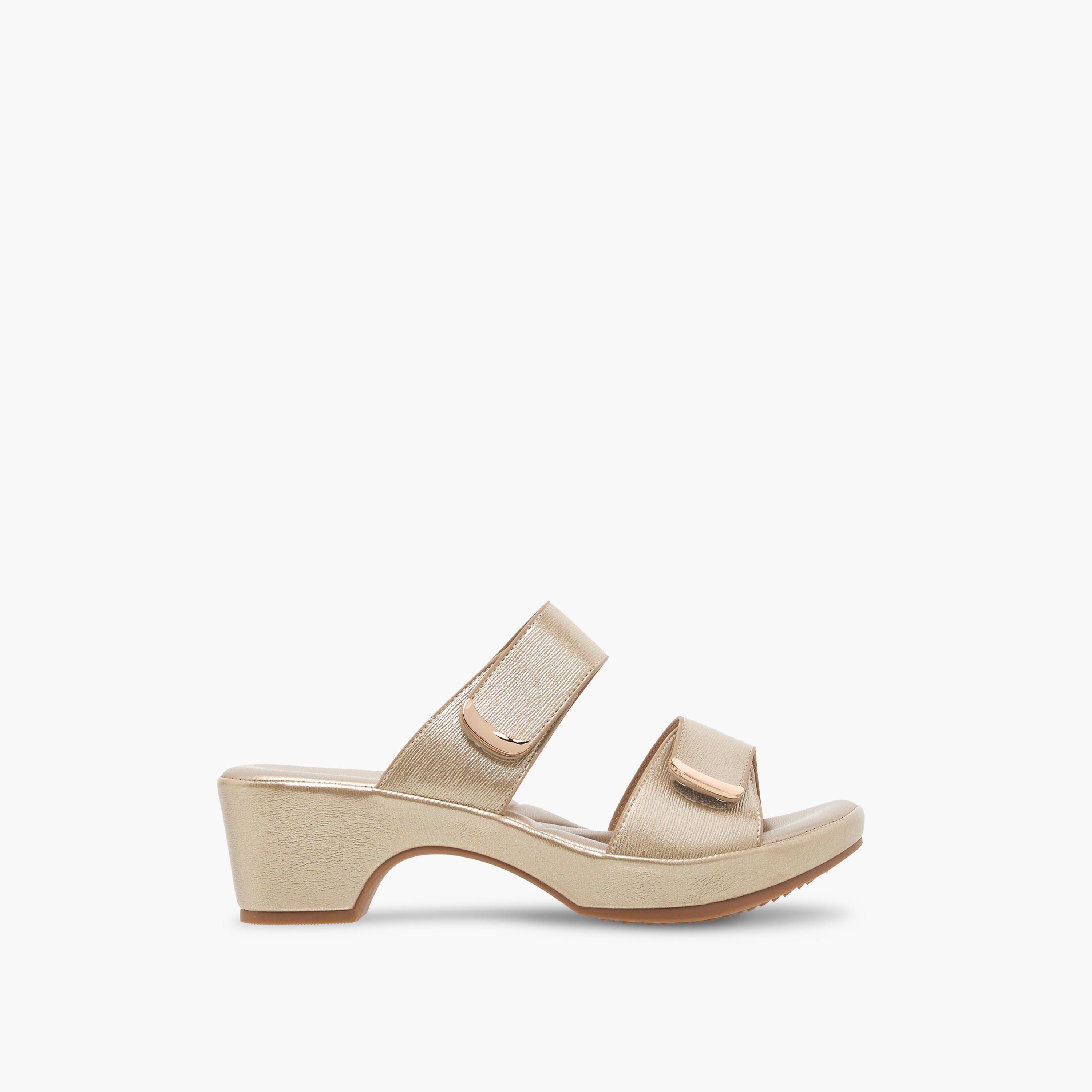 صندل بارز الملمس سهل الارتداء بكعب سميك من فلورا بيلا-women-shoes-sandals-heeled-image-3