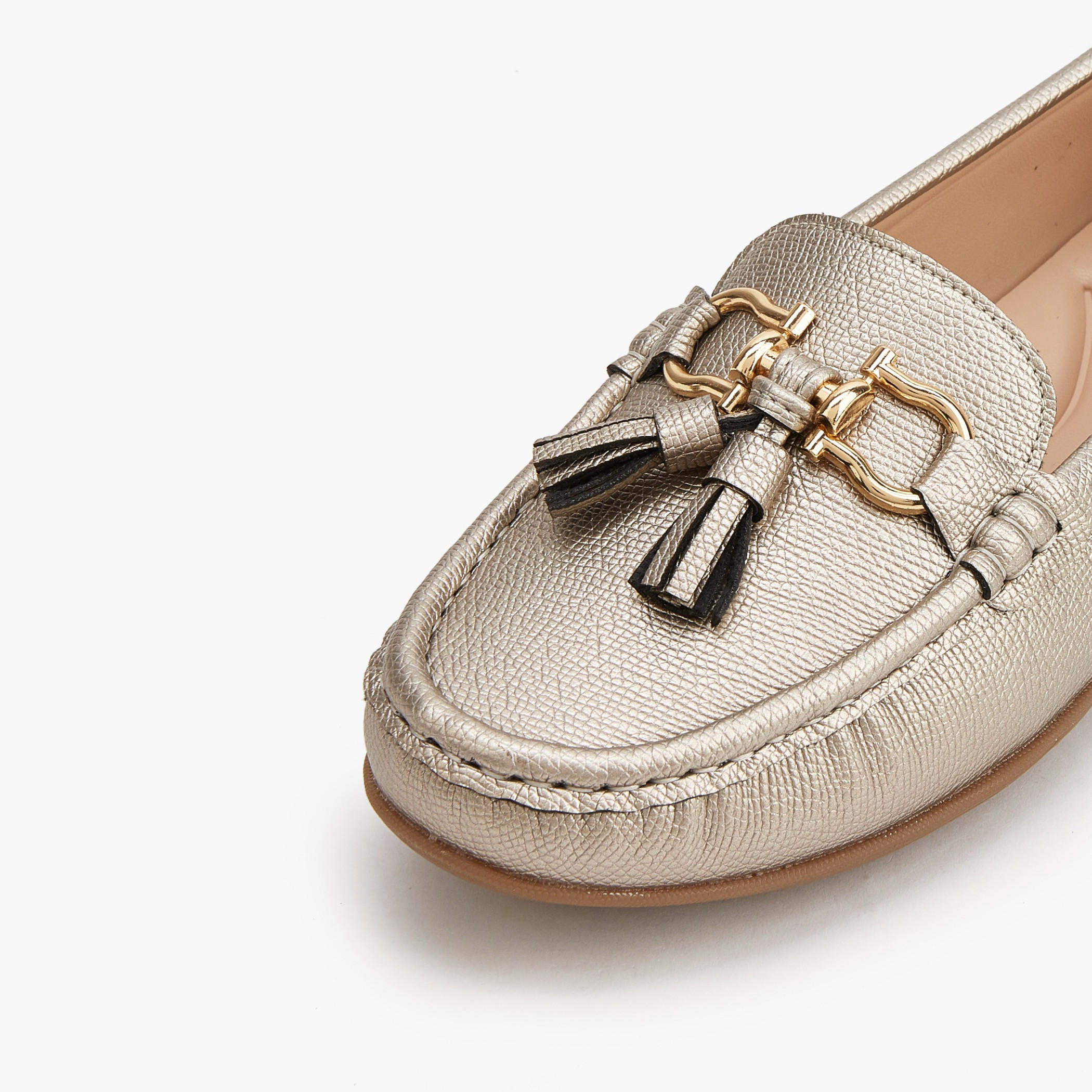 حذاء سهل الارتداء للنساء من لو كونفورت-women-shoes-loafersandmoccasins-image-5