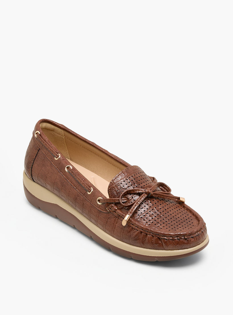 Le Confort Women Perforated Loafers-women-shoes-loafersandmoccasins-image-2