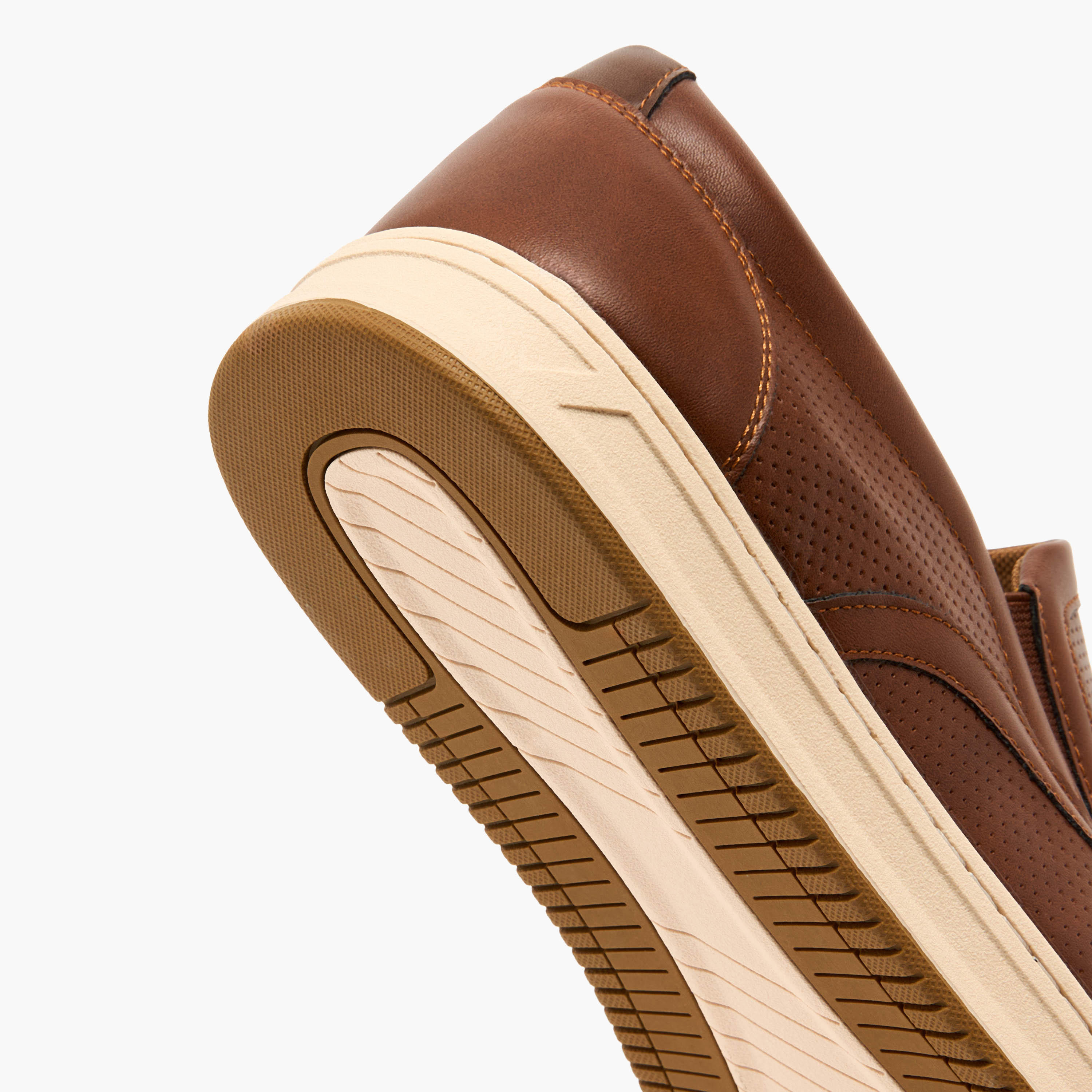 حذاء سهل الارتداء للرجال من أل بي أل من شو إكسبريس-men-shoes-loafersandmoccasins-image-5