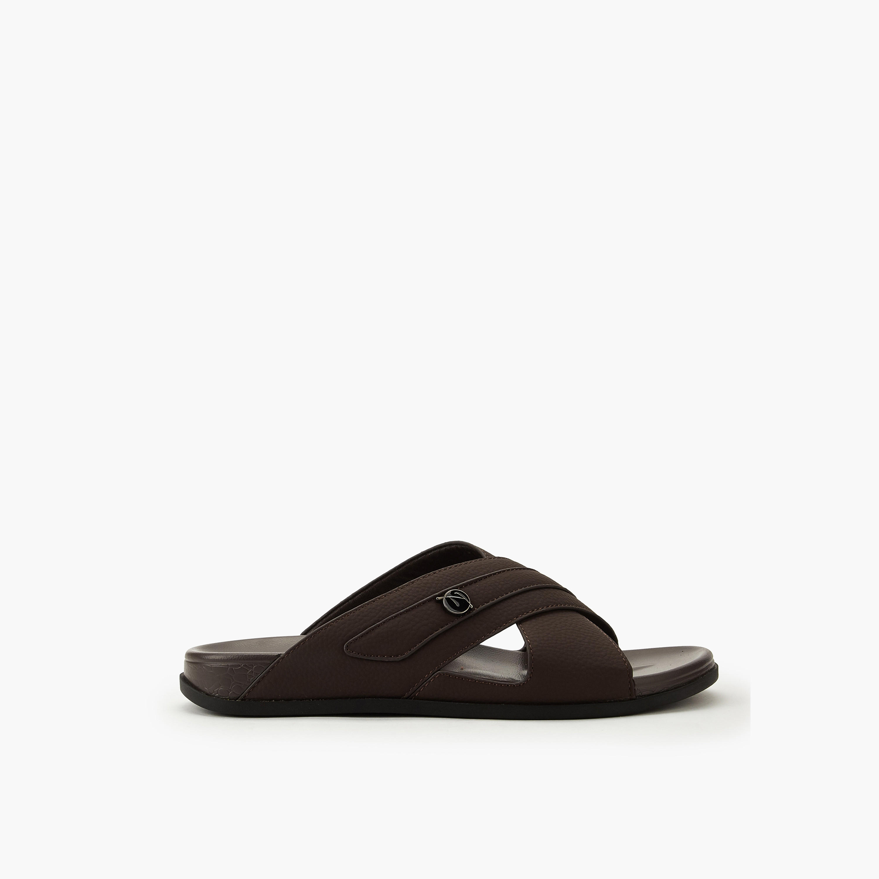 صندل بأحزمة متقاطعة سهل الارتداء للرجال من إل بي إل من شوإكسبريس-men-shoes-sandals-image-3
