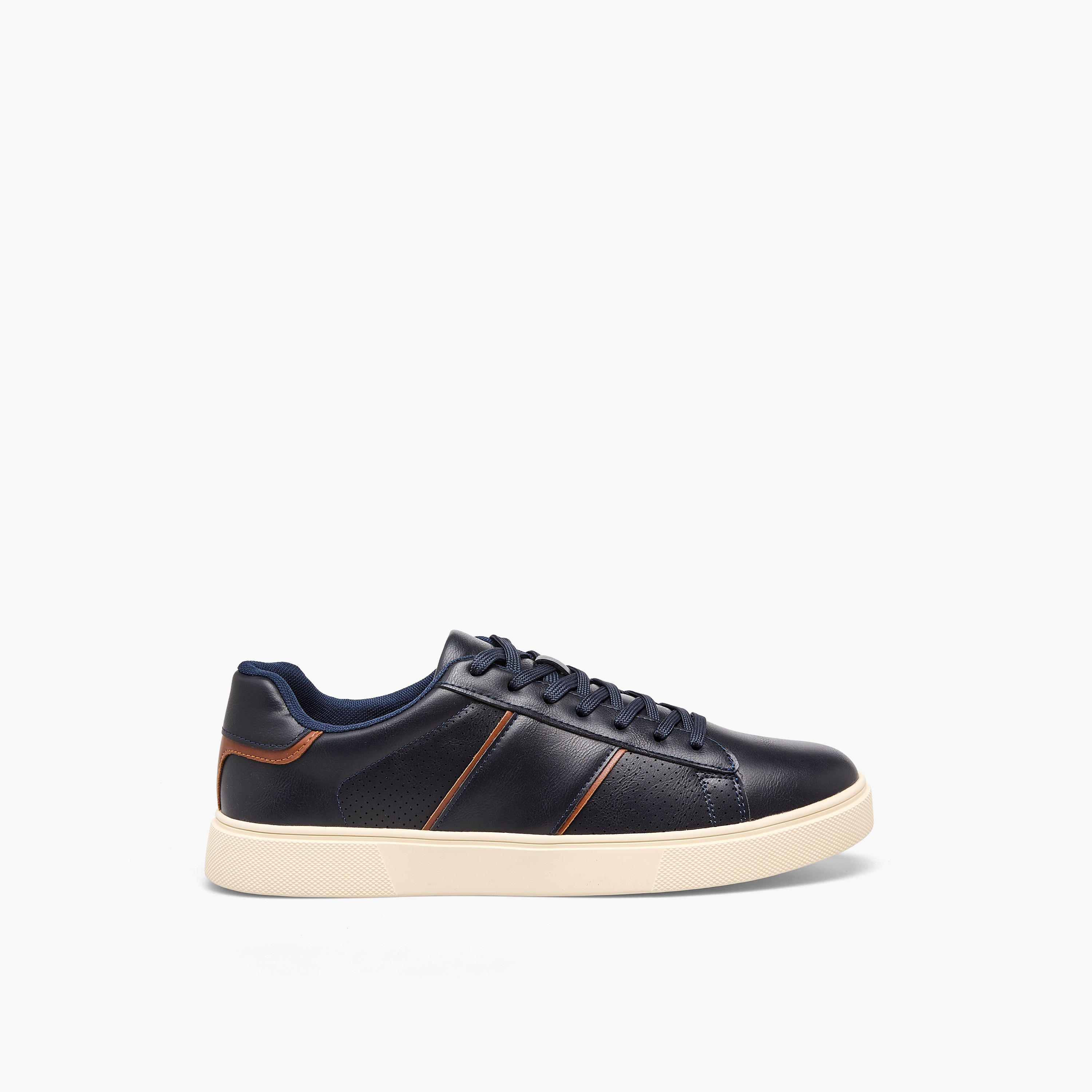 حذاء سنيكرز برباط إغلاق للرجال من إل بي إل من شو إكسبريس-men-shoes-sneakers-image-3