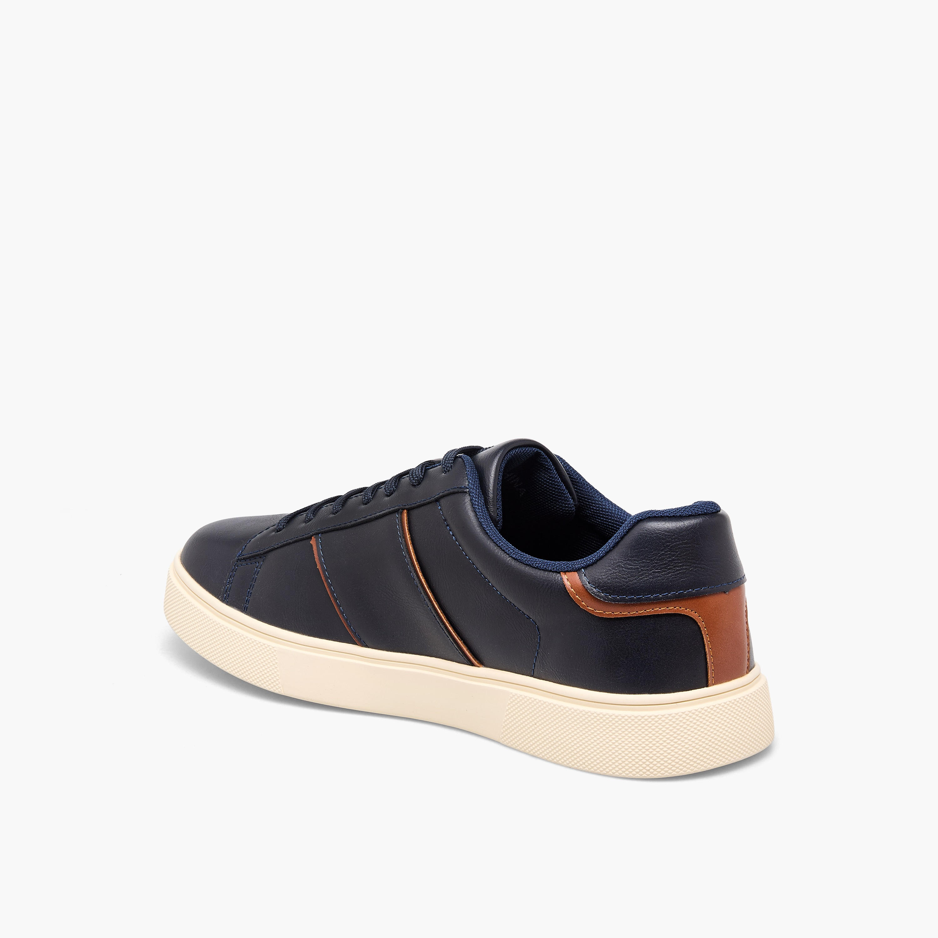 حذاء سنيكرز برباط إغلاق للرجال من إل بي إل من شو إكسبريس-men-shoes-sneakers-image-5