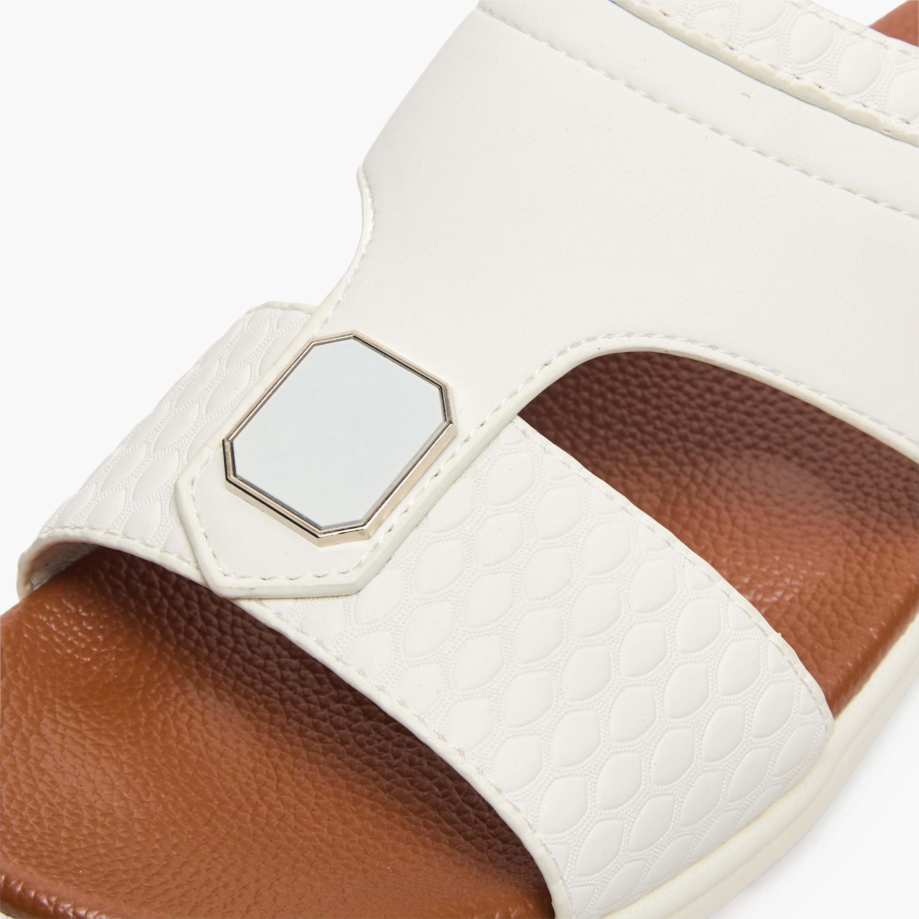 صندل مريح سهل الارتداء للرجال من إل بي إل من شو إكسبرس-men-shoes-sandals-image-4
