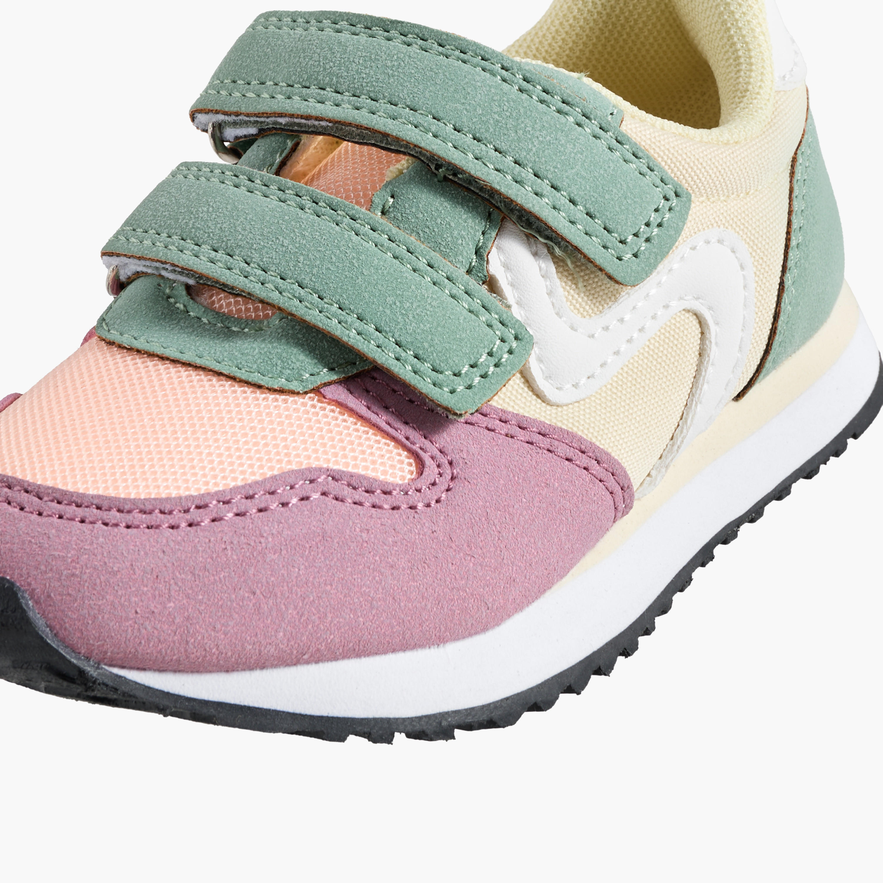 حذاء سنيكرز بشريط إغلاق لاصق للبنات من جونيورز-girls-shoes-sneakers-image-4