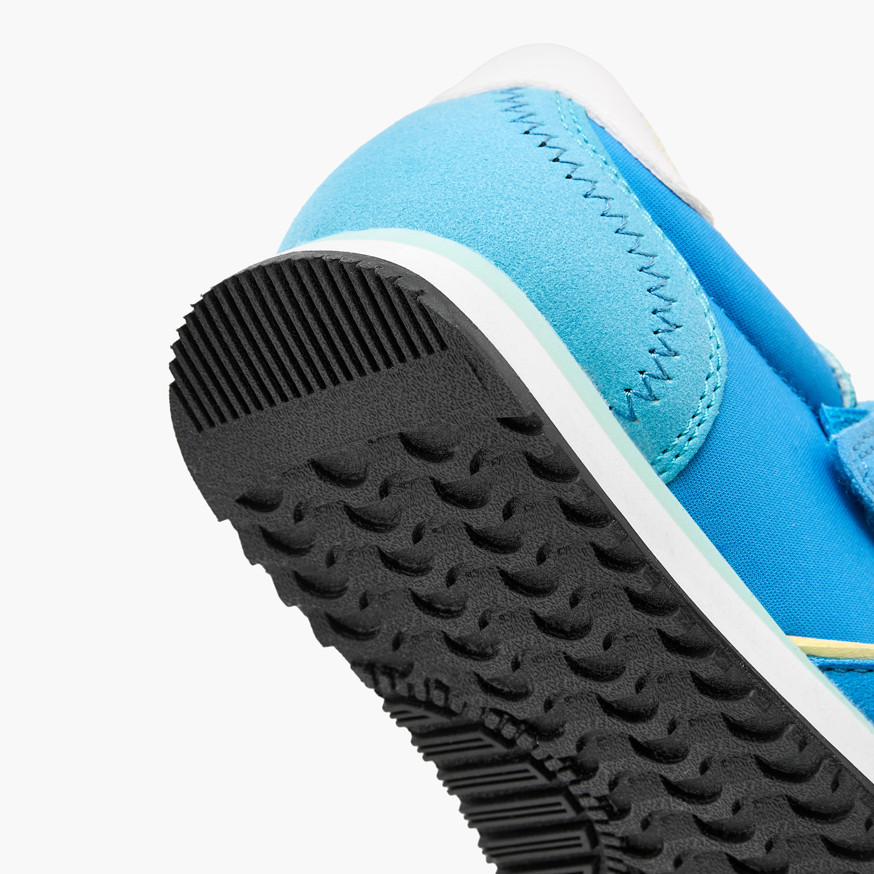 حذاء سنيكرز بشريط إغلاق لاصق للأولاد من جونيورز-boys-shoes-sneakers-image-5