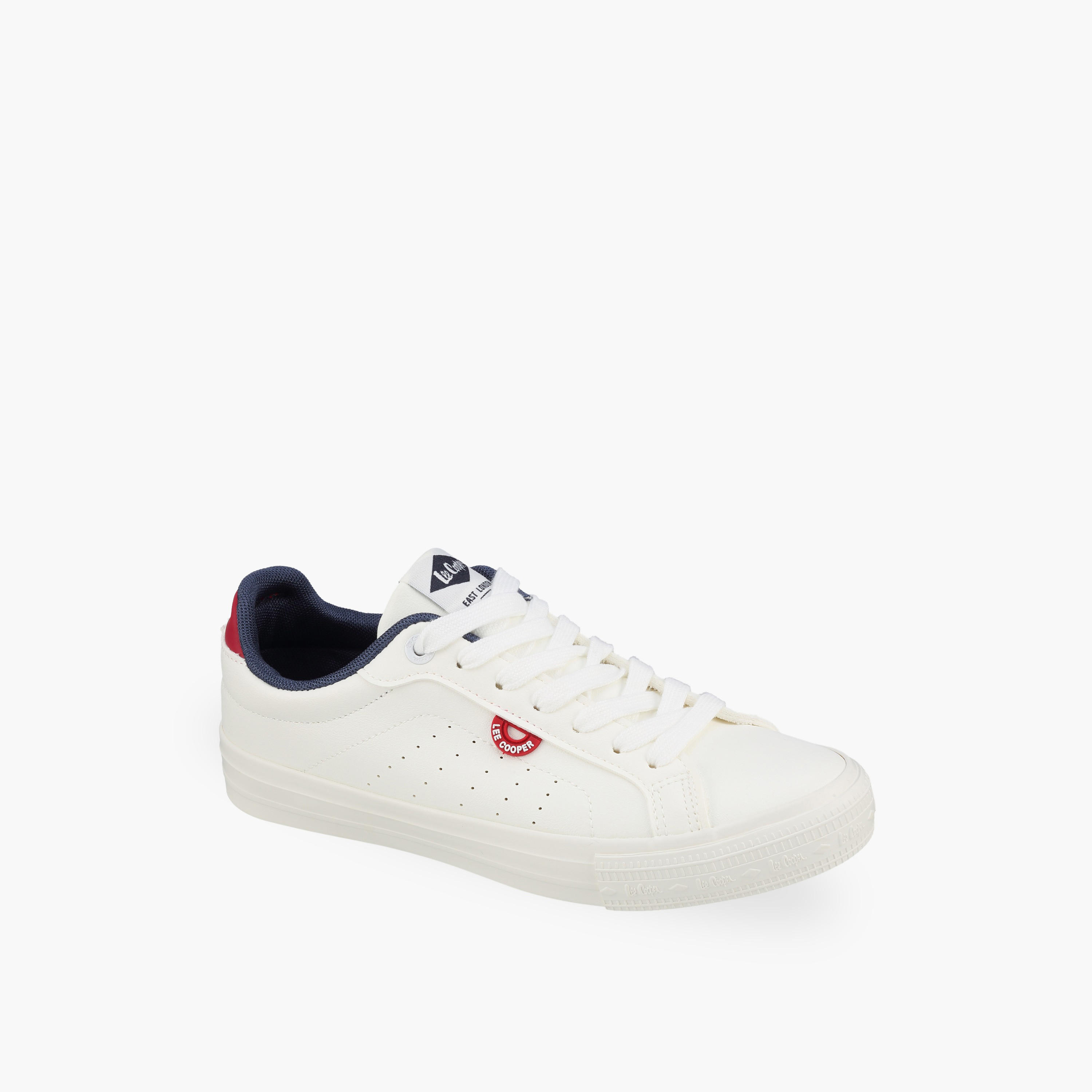 حذاء سنيكرز بطول الكاحل ورباط إغلاق للنساء من لي كوبر-women-shoes-sneakers-image-2