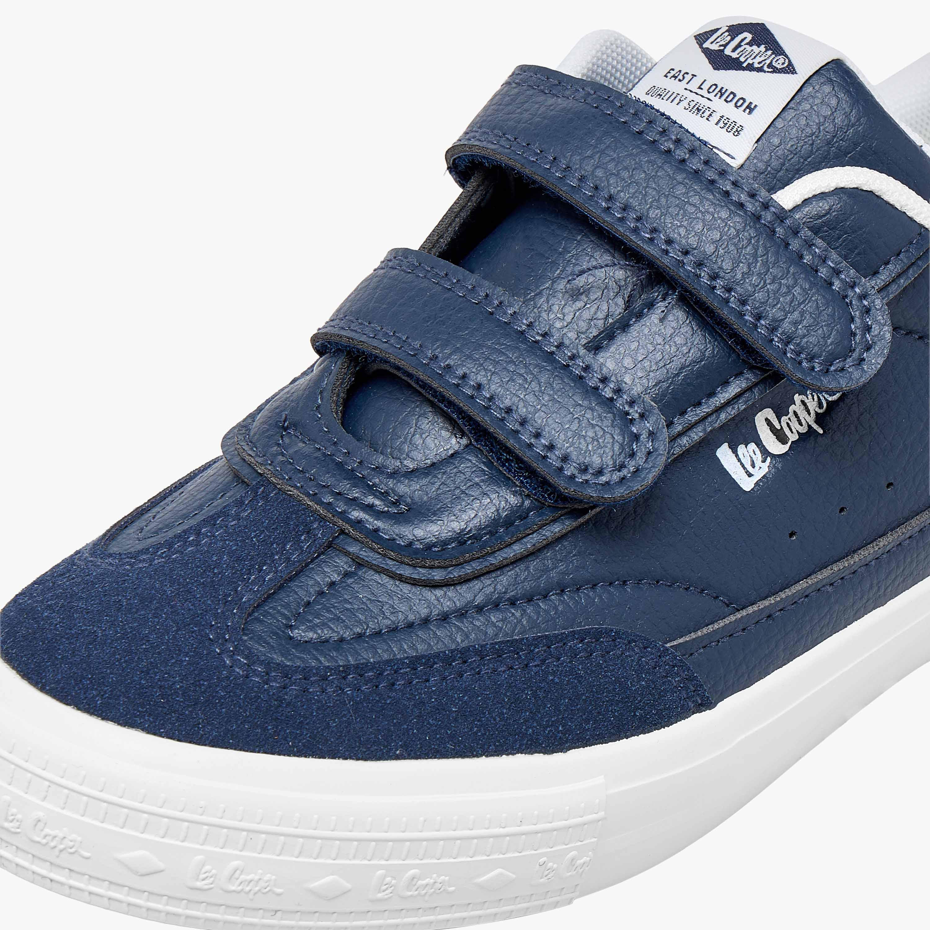حذاء سنيكرز بطول الكاحل وشريط إغلاق لاصق للأولاد من لي كوبر-boys-shoes-sneakers-image-7