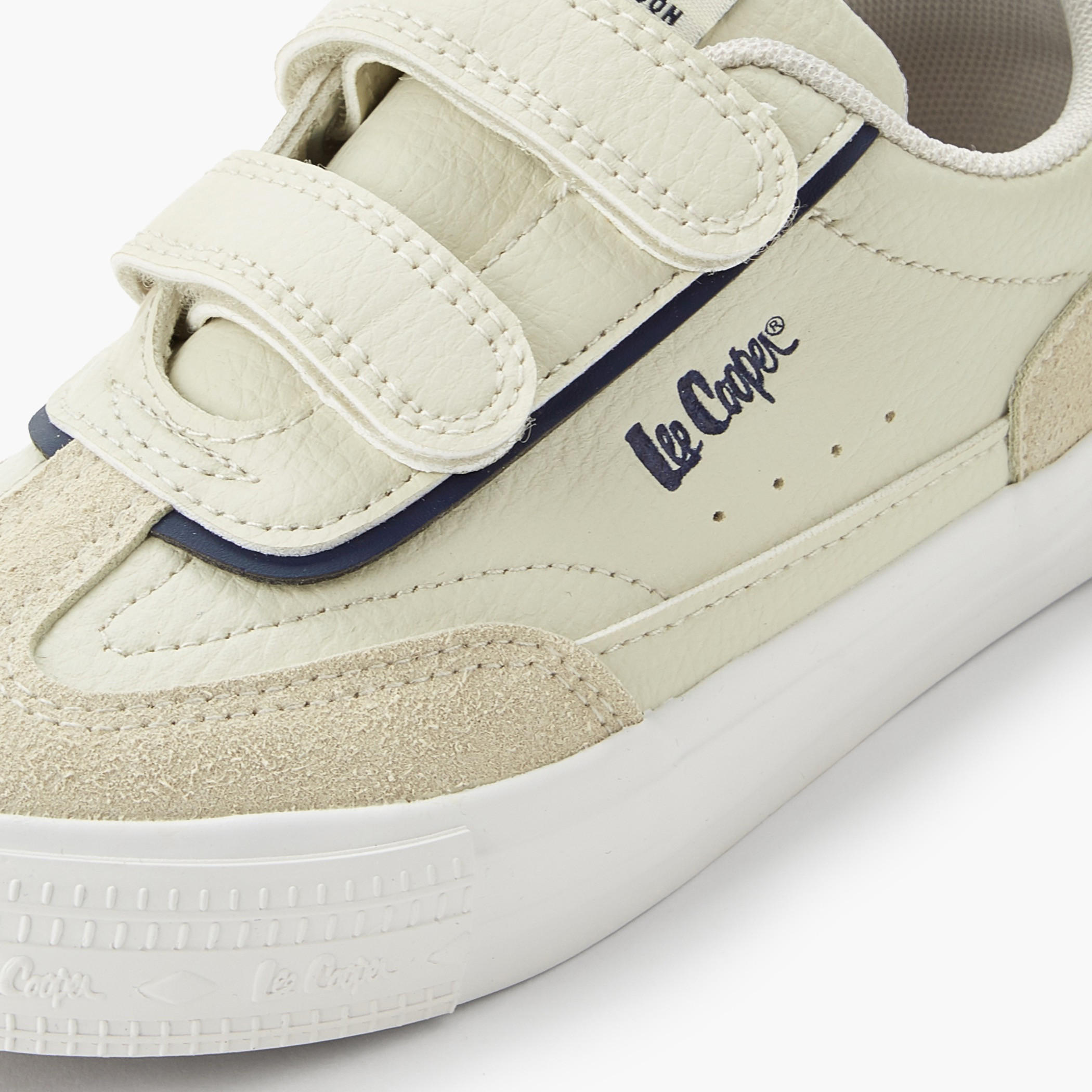 حذاء سنيكرز بشريط إغلاق لاصق للأولاد من لي كوبر-boys-shoes-sneakers-image-4