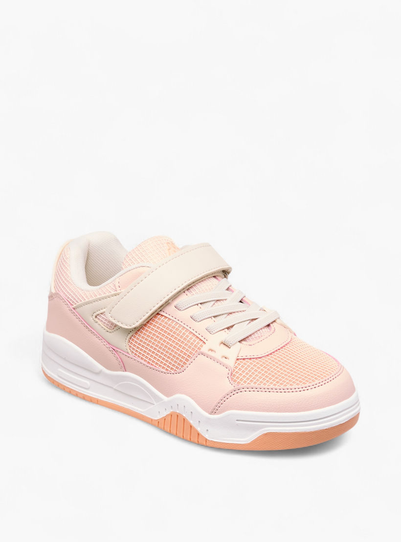 حذاء سنيكرز بألواح وشريط إغلاق لاصق للبنات من لي كوبر-girls-shoes-sneakers-image-2