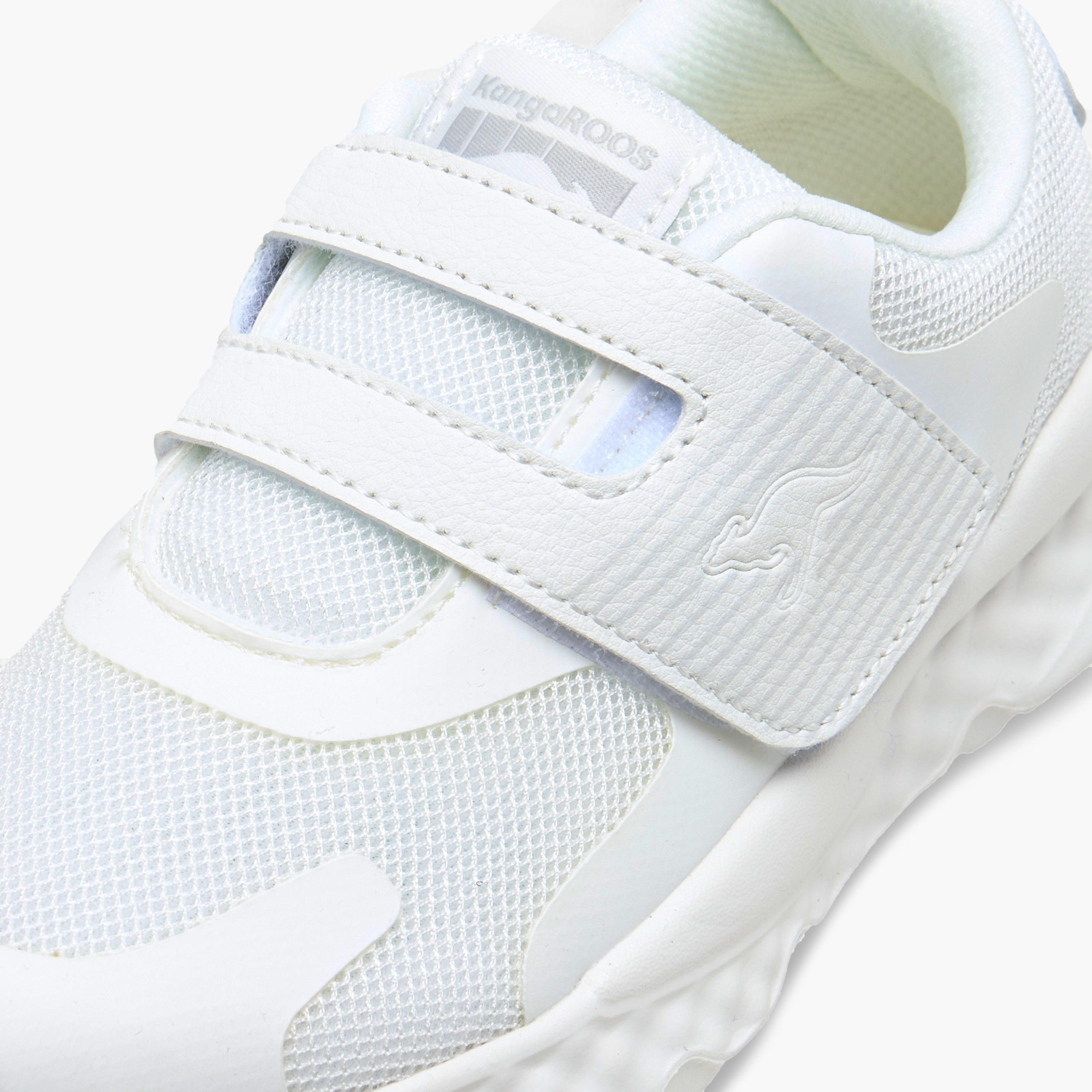 حذاء مدرسة بنعل مبطّن وشريط إغلاق للأطفال من كانجاروز-boys-shoes-schoolshoes-image-4