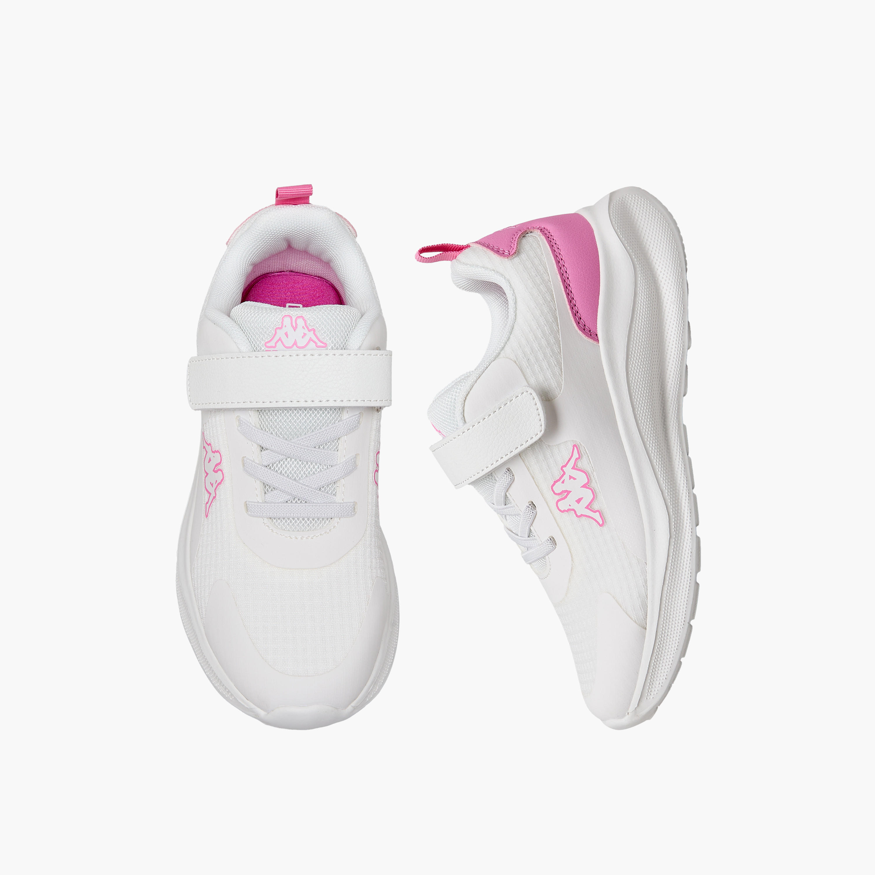 حذاء رياضي بشريط إغلاق لاصق وطبعات شعار للبنات من كابا-sports-girls-shoes-image-1