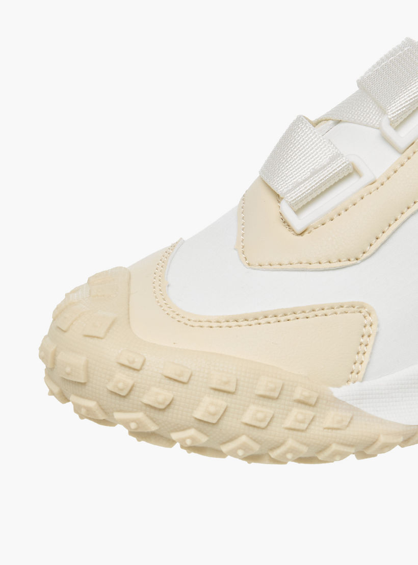 حذاء رياضي للأولاد بألواح وشريط إغلاق لاصق من كانجاروس-boys-shoes-sneakers-image-4