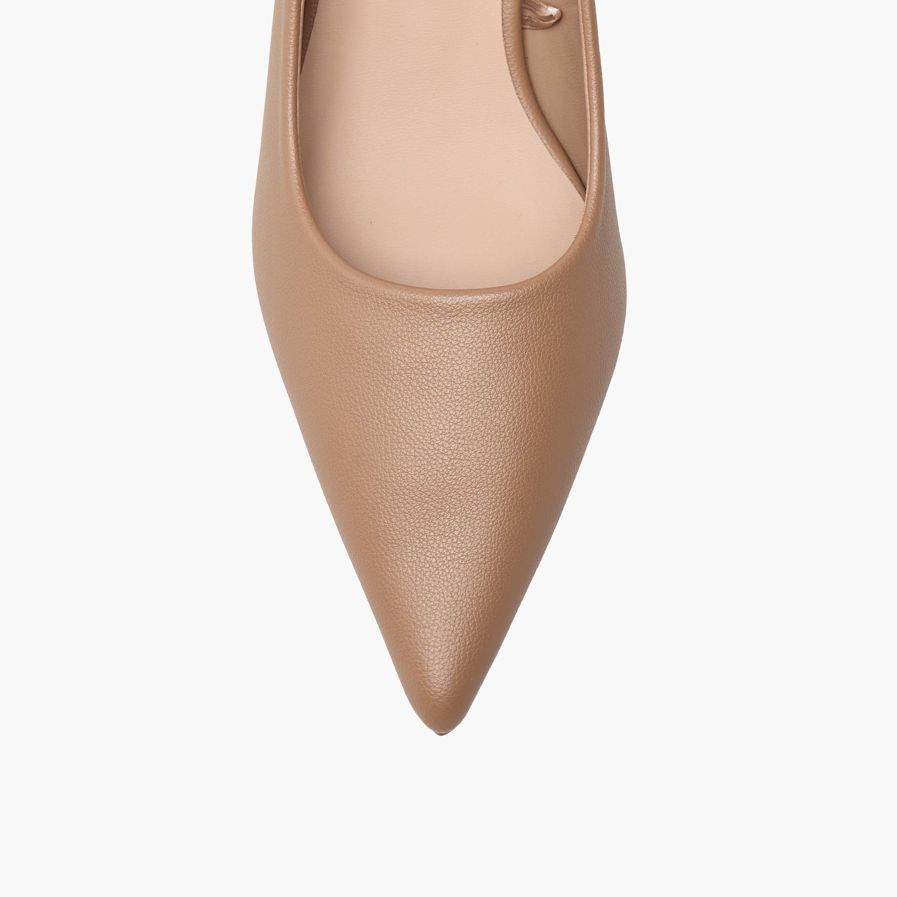 حذاء بكعب عريض للنساء من فلورا بيلا-women-shoes-heels-image-7