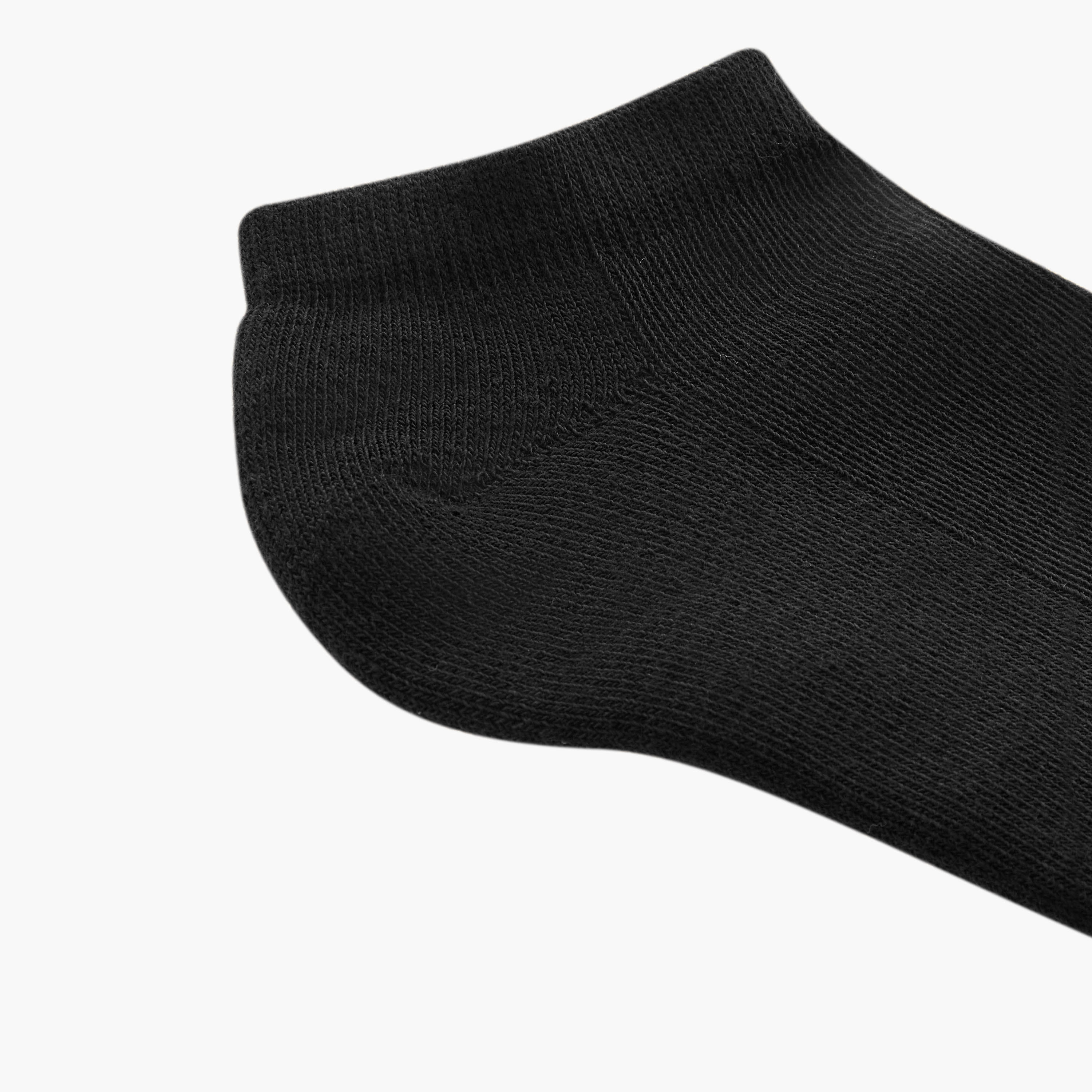 Dash Solid Ankle Length Cushioned Sports Socks - Set of 3-men-socks-image-5