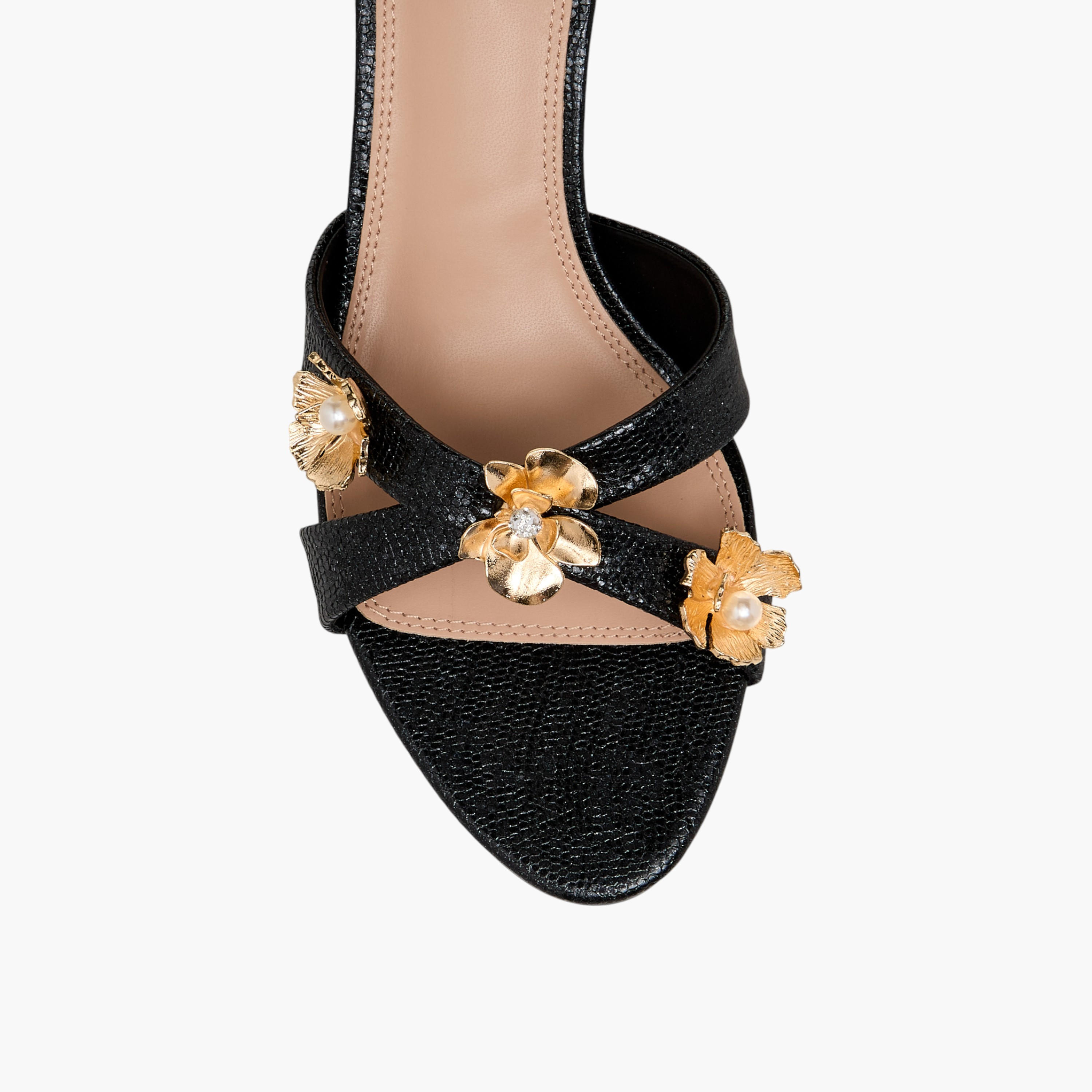 صندل مزين بأحزمة متقاطعة للنساء من إيل-women-shoes-sandals-heeled-image-4