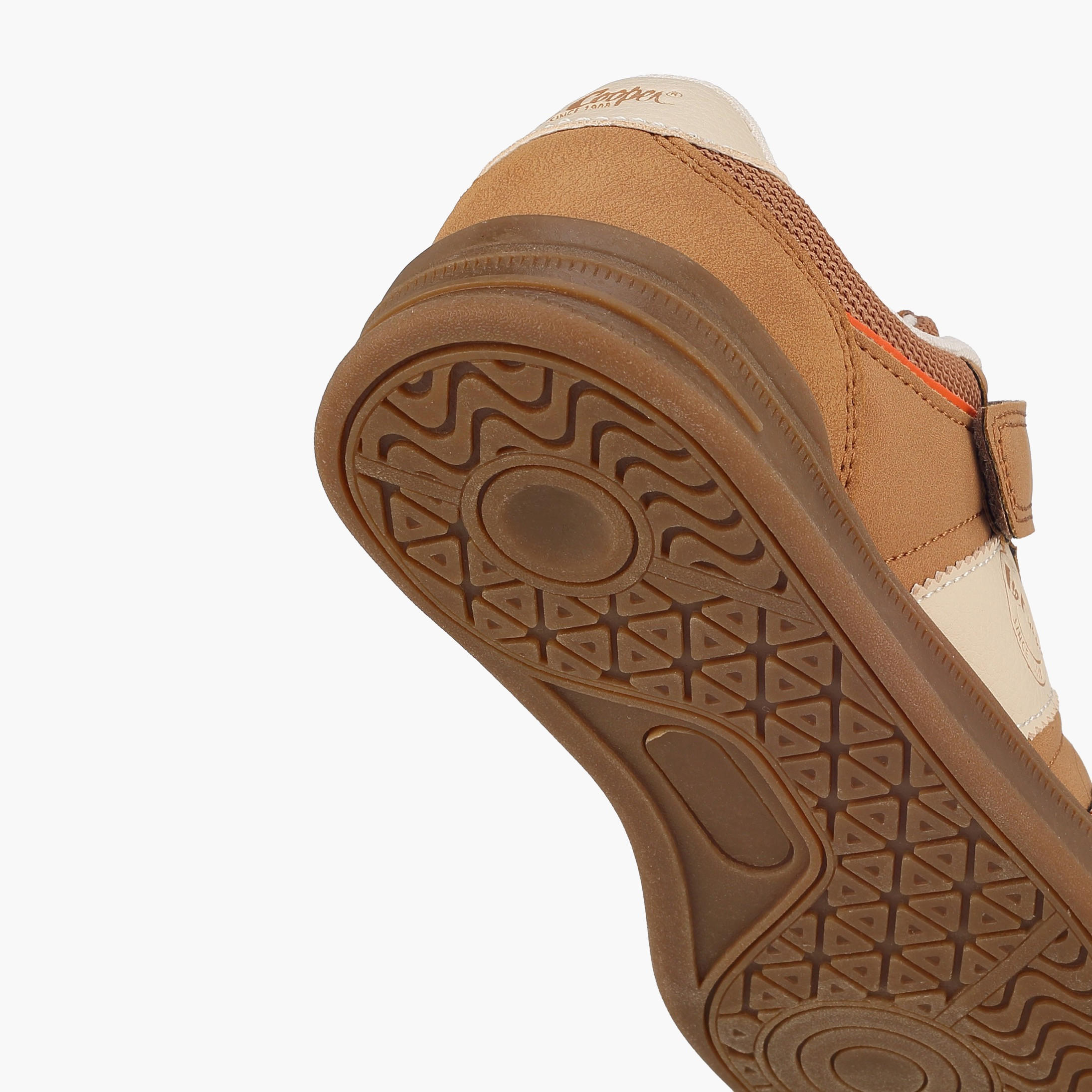 حذاء سنيكرز للكاحل بشريط إغلاق لاصق للأولاد من لي كوبر-boys-shoes-sneakers-image-5