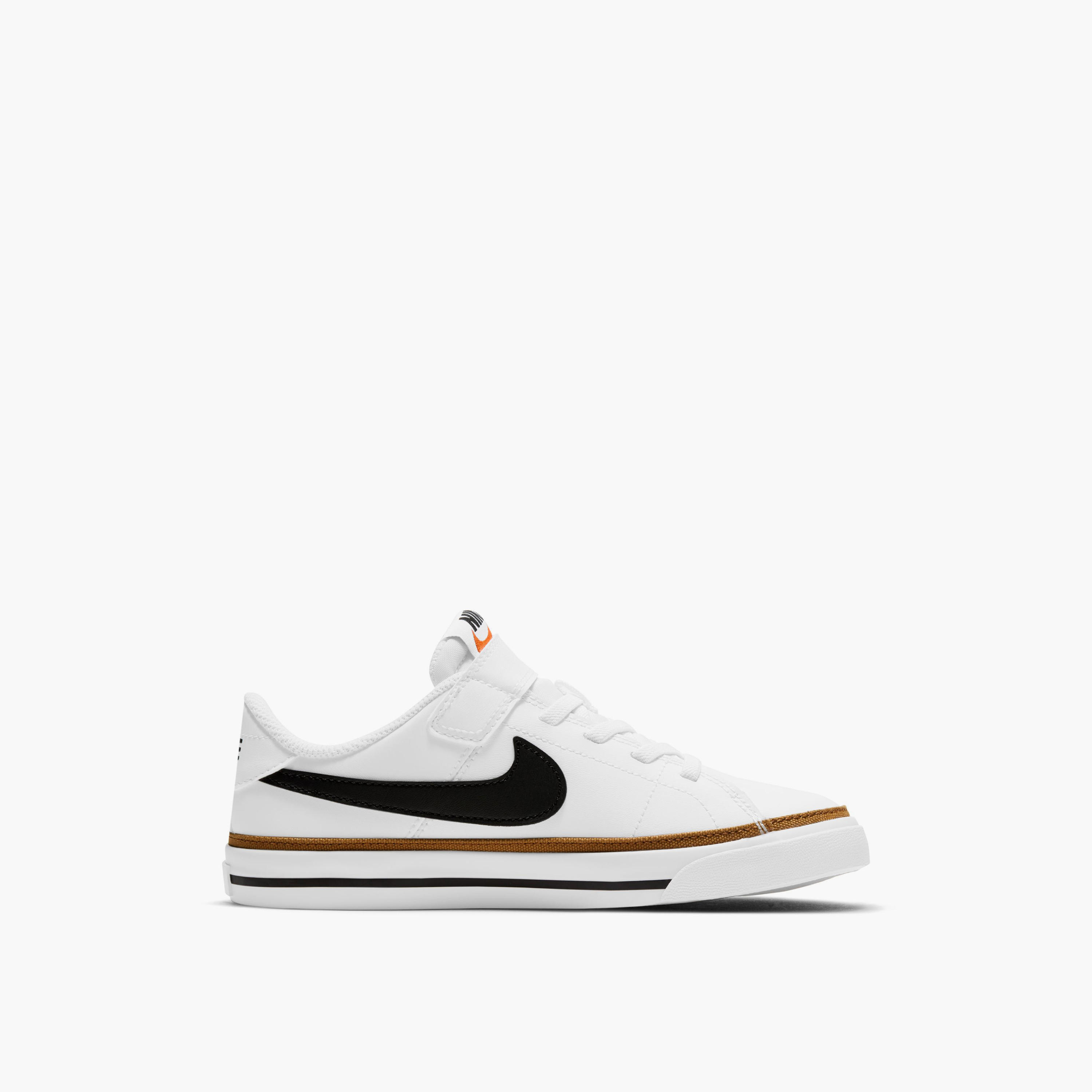 حذاء سنيكرز بشريط إغلاق لاصق "كورت ليغاسي بي بي في" للأولاد من نايك - DA5381-102-boys-shoes-sneakers-image-1