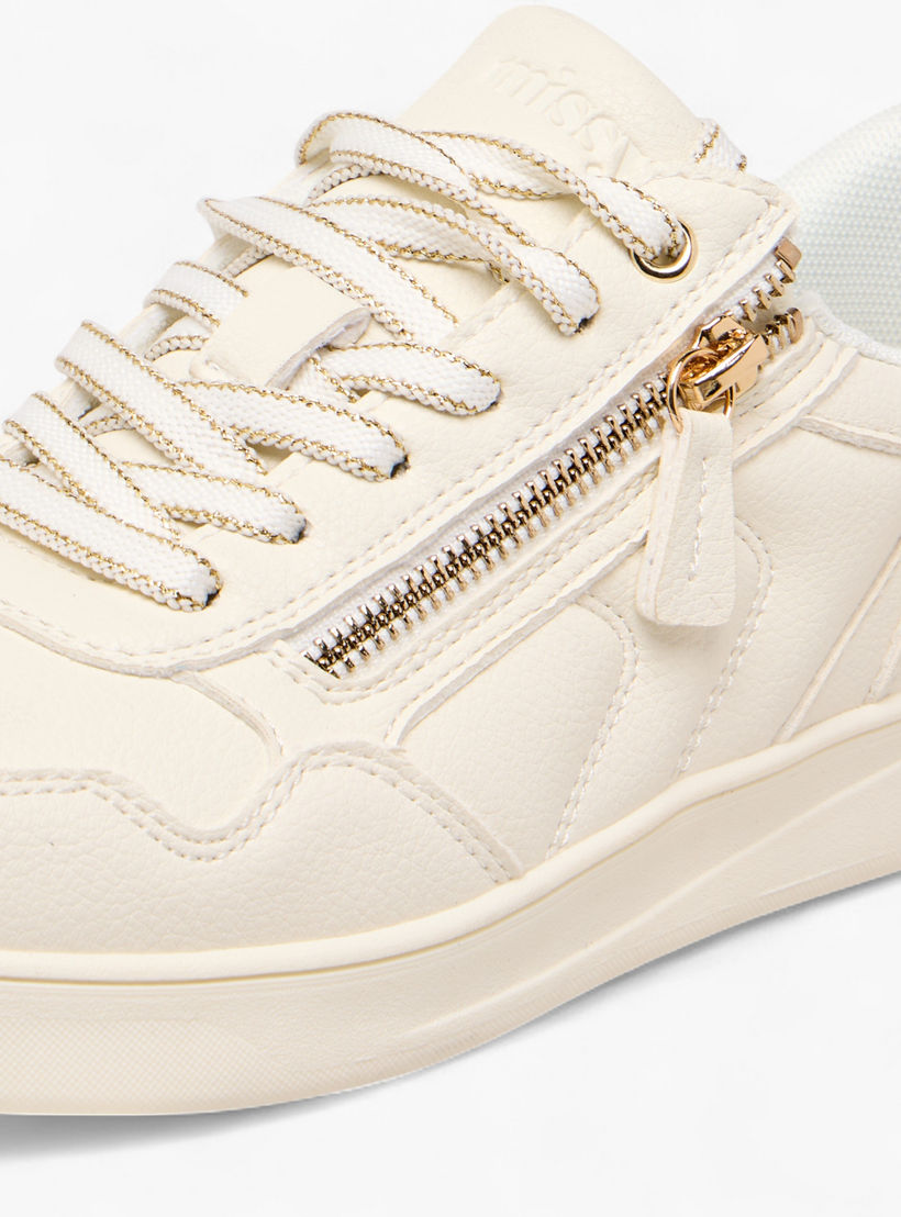 حذاء سنيكرز بتفاصيل سحاب ورباط إغلاق من ميسي-women-shoes-sneakers-image-4