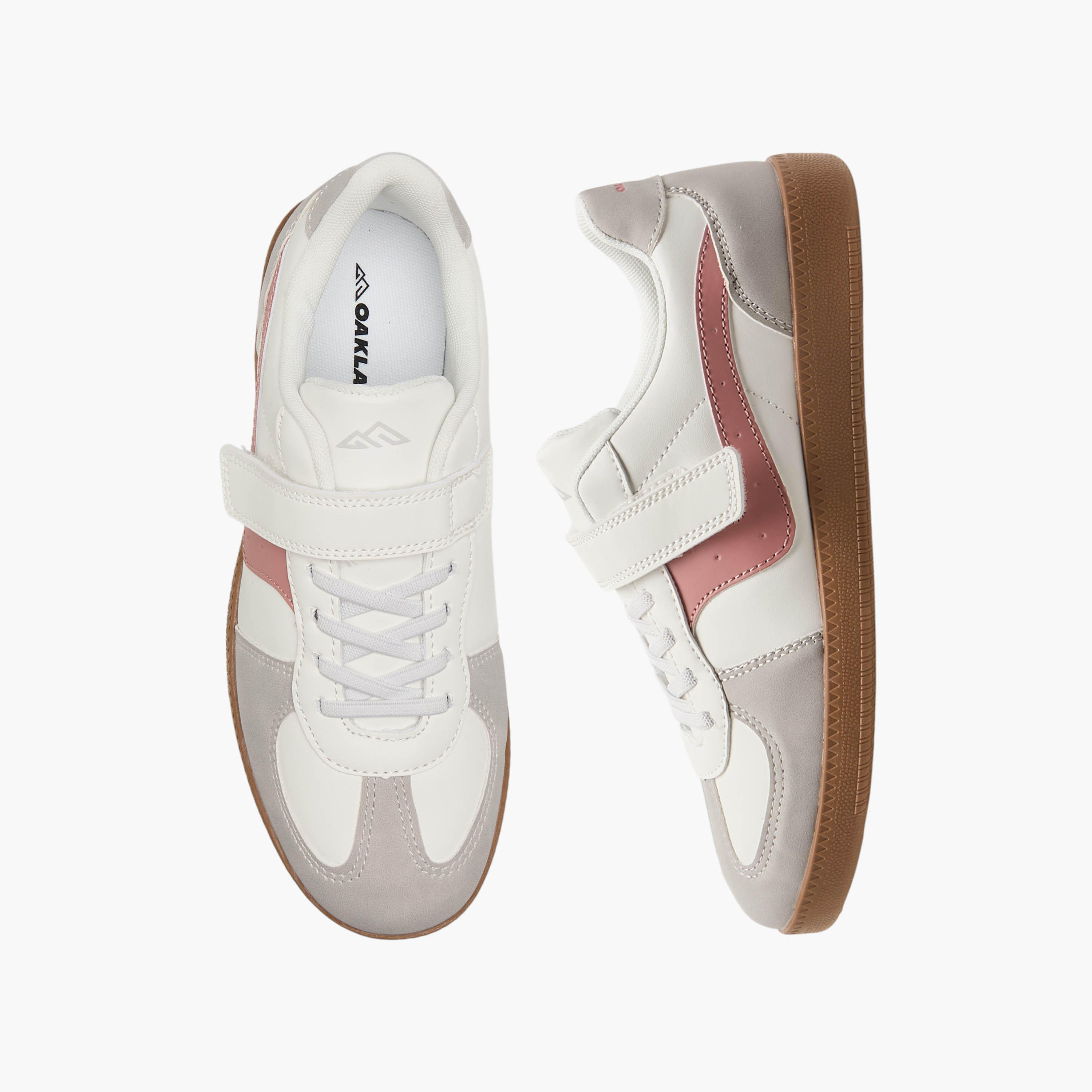 حذاء رياضي بشريط إغلاق لاصق للبنات من أوكلان من شوإكسبريس-girls-shoes-sneakers-image-1