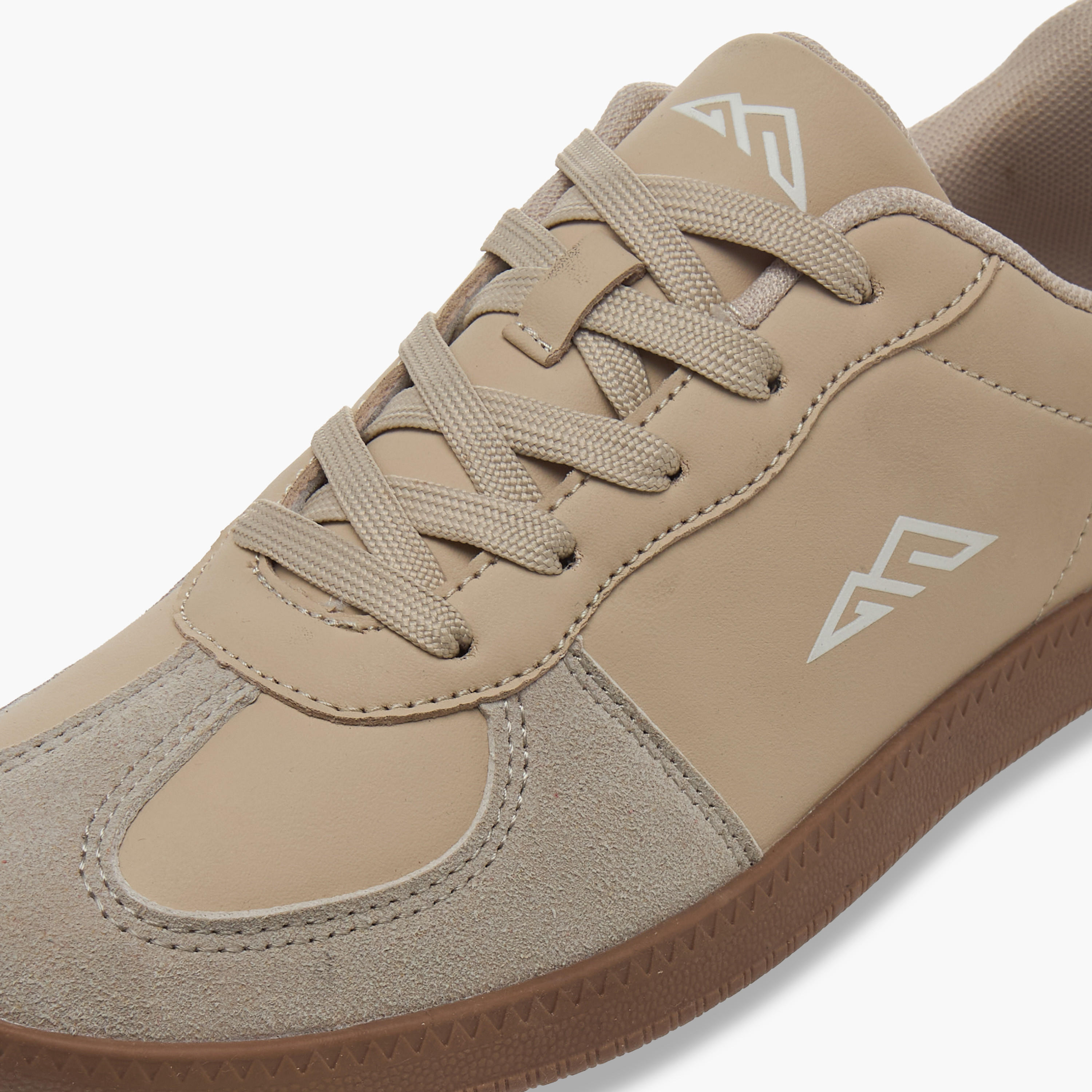 حذاء رياضي برباط إغلاق للنساء من أوكلان باي شوإكسبرس-women-shoes-sports-image-4