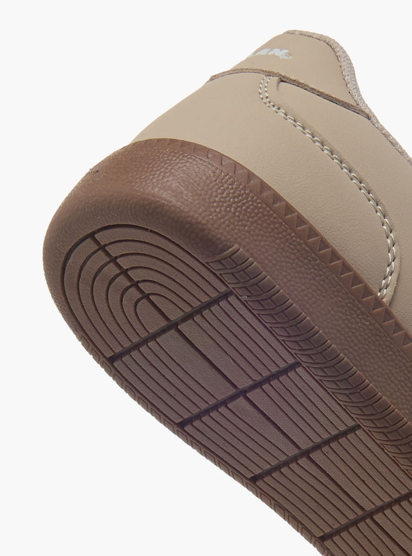 حذاء رياضي برباط إغلاق للنساء من أوكلان باي شوإكسبرس-women-shoes-sports-image-5