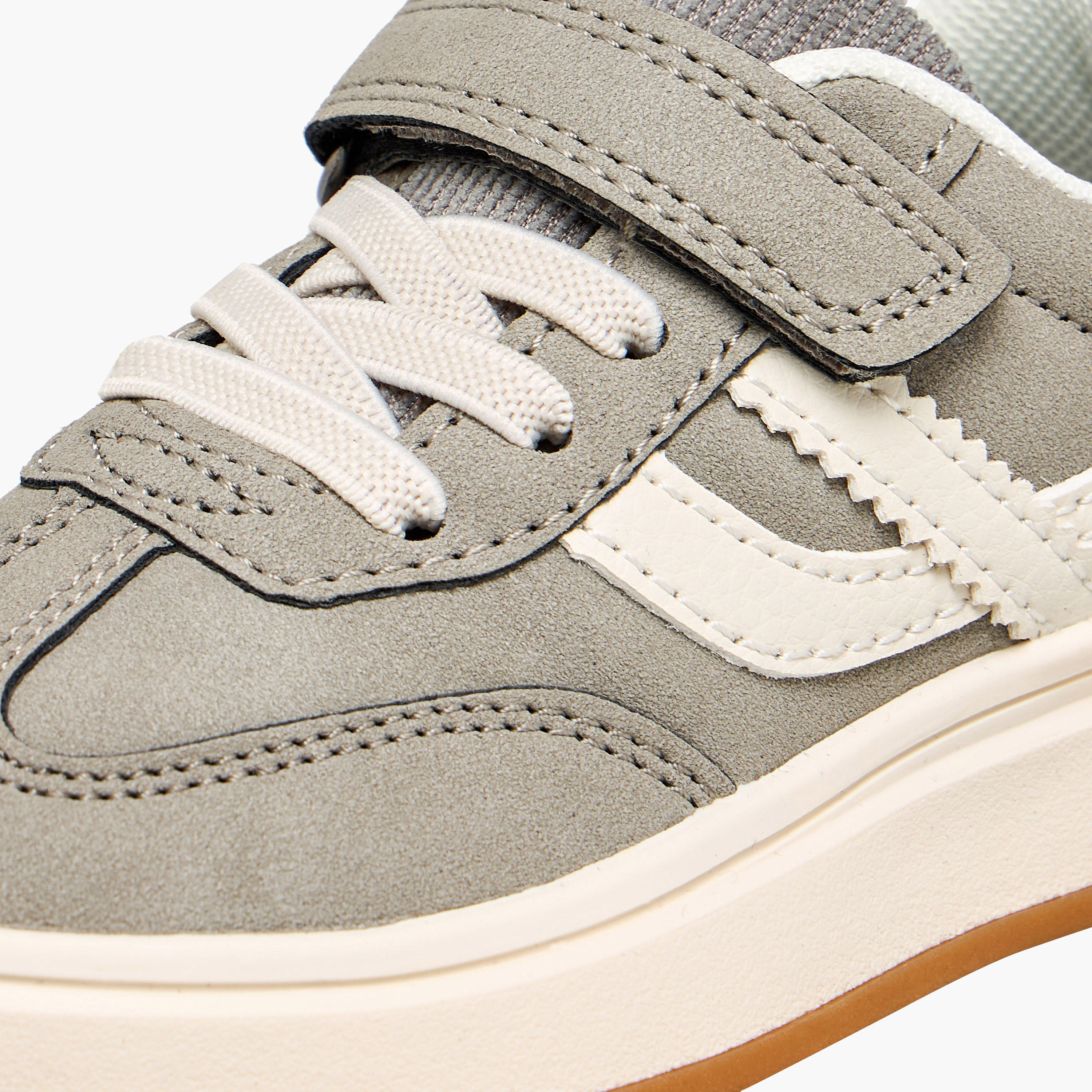 حذاء رياضي للأولاد بشريط لاصق من جونيورز-boys-shoes-sneakers-image-4