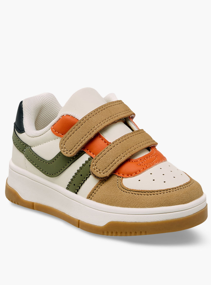 حذاء بشريط إغلاق للأولاد من جونيورز-boys-shoes-sneakers-image-2