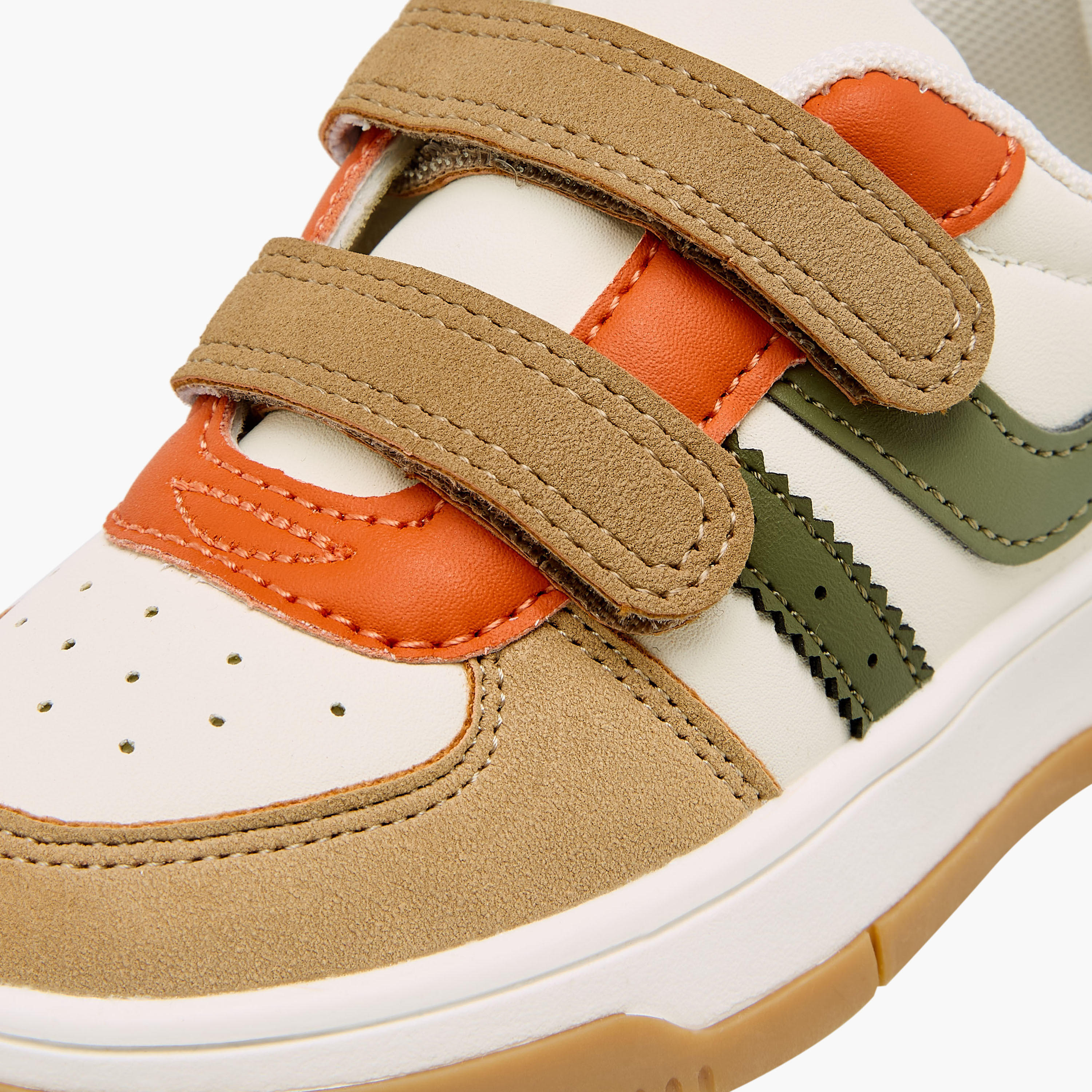 حذاء بشريط إغلاق للأولاد من جونيورز-boys-shoes-sneakers-image-4