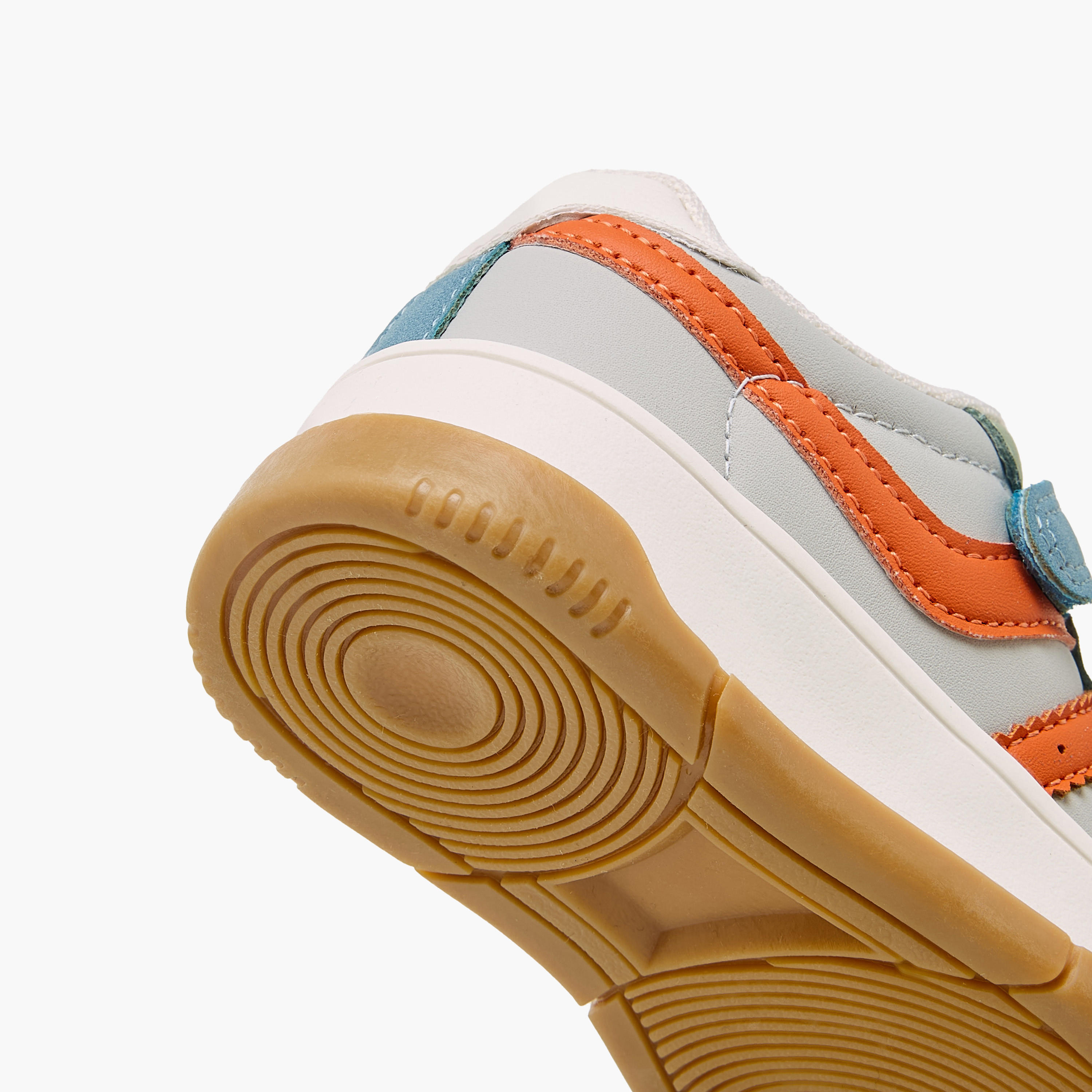 حذاء بشريط إغلاق للأولاد من جونيورز-boys-shoes-sneakers-image-5