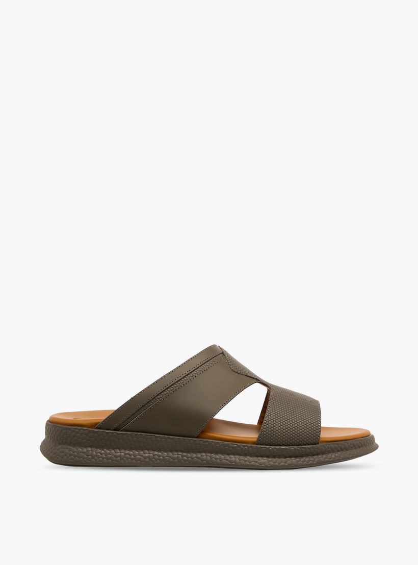 صندل عربي سهل الارتداء للرجال من لو كونفورت-men-shoes-sandals-image-3