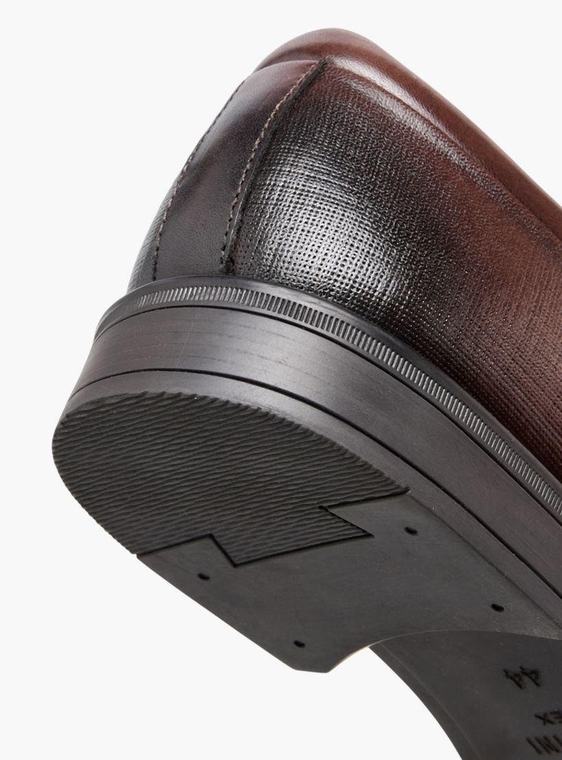 حذاء سهل الارتداء للرجال من دوتشيني-men-shoes-formalshoes-image-5
