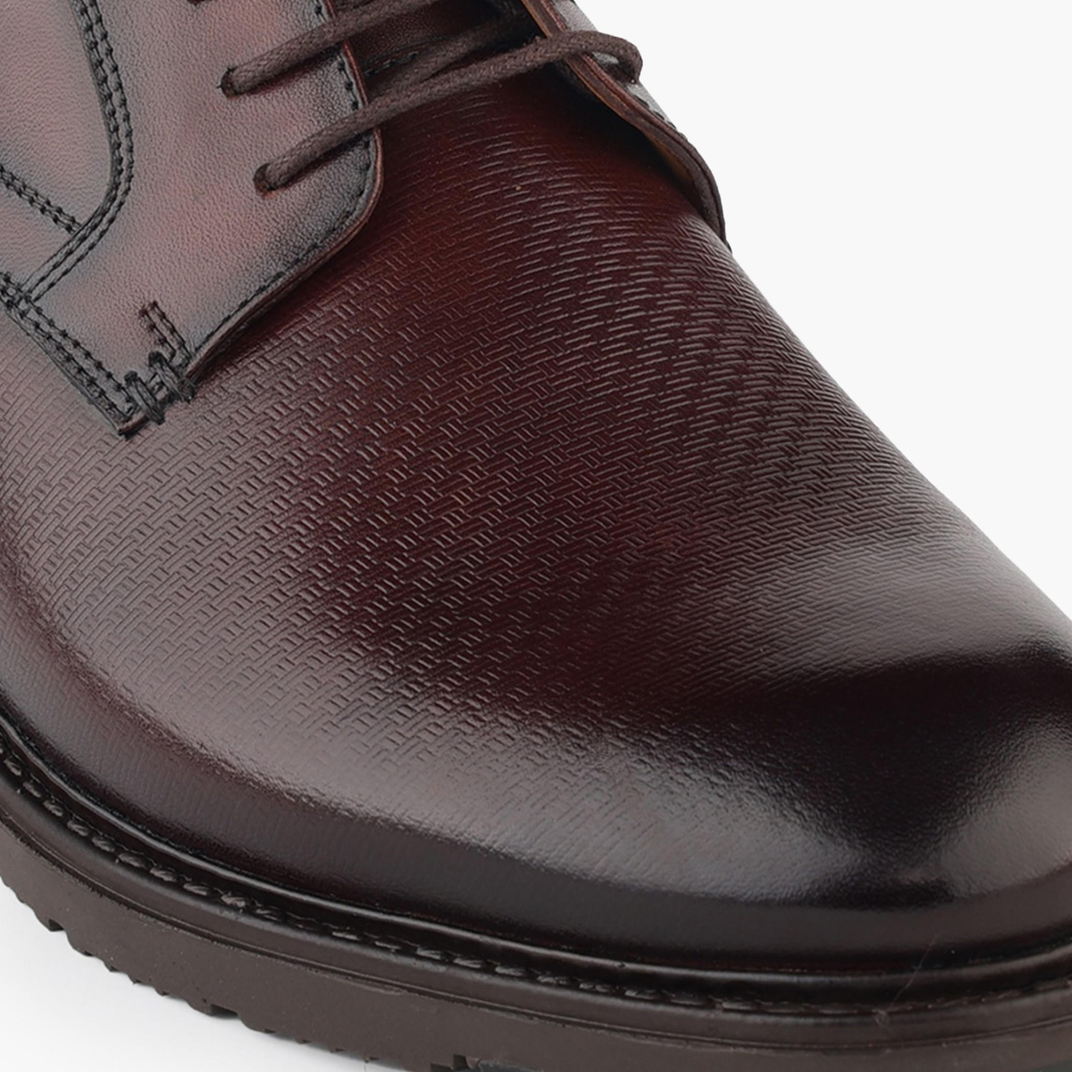 حذاء ديرقي رجالي بأربطة من الجلد الطبيعي-men-shoes-formalshoes-image-4