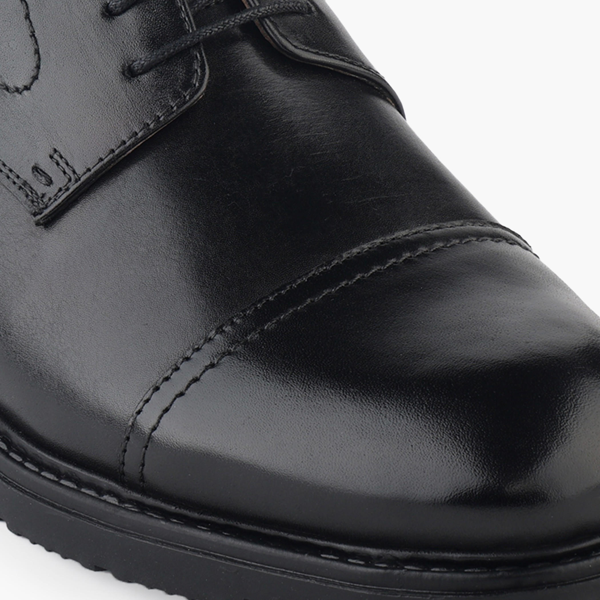 حذاء ديرقي رجالي بأربطة من الجلد الطبيعي-men-shoes-formalshoes-image-4