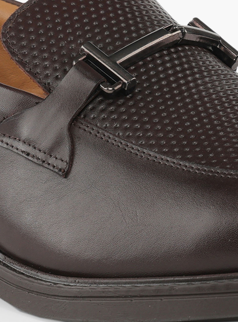 حذاء لوفر جلد بتفاصيل معدن للرجال من دوتشيني-men-shoes-formalshoes-image-4