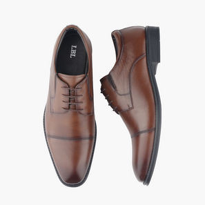 حذاء ديربي جلد برباط إغلاق للرجال من إل بي إل من شو إكسبريس-men-shoes-image-1