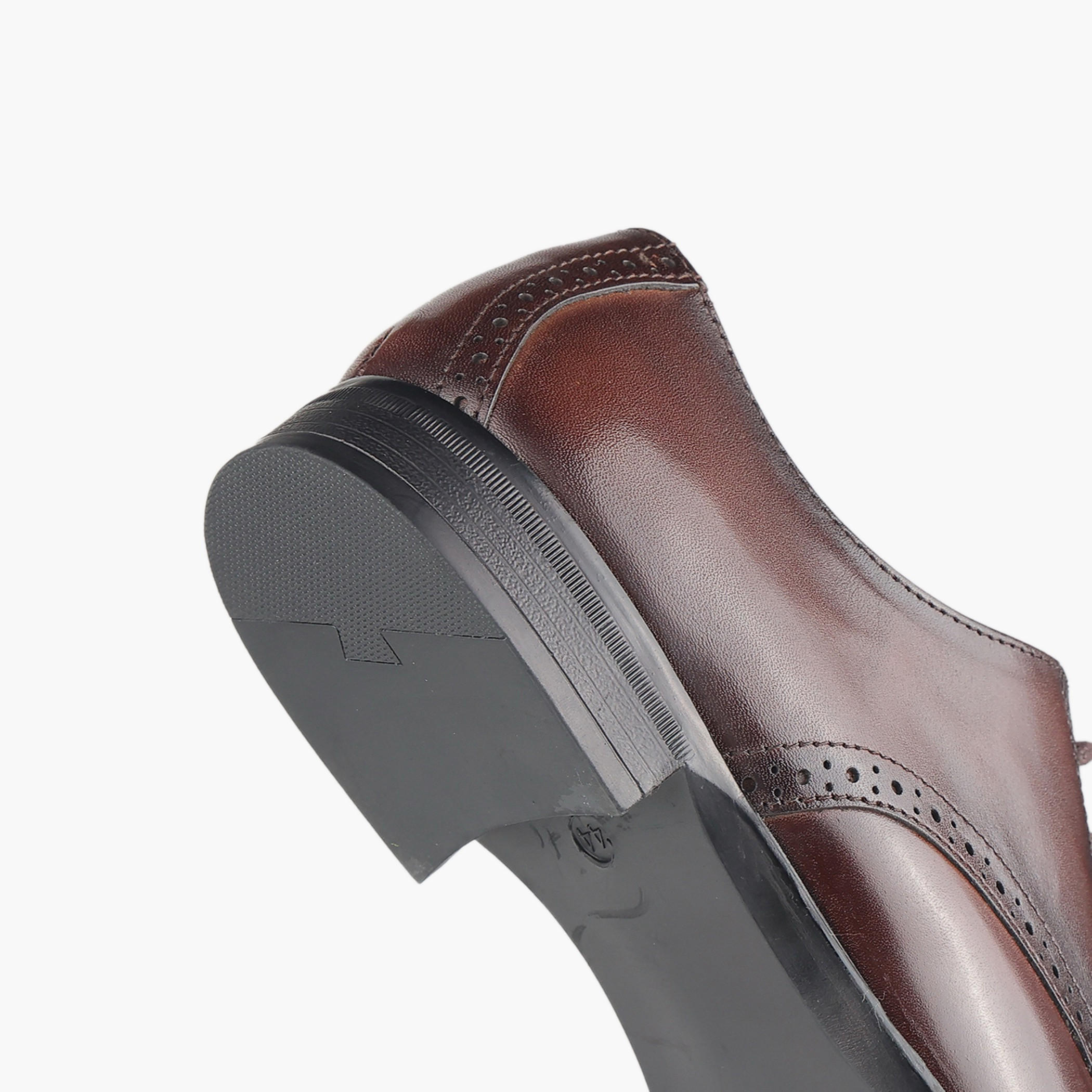 حذاء ديربي برباط إغلاق للرجال من أل بي أل من شو إكسبريس-men-shoes-formalshoes-image-5