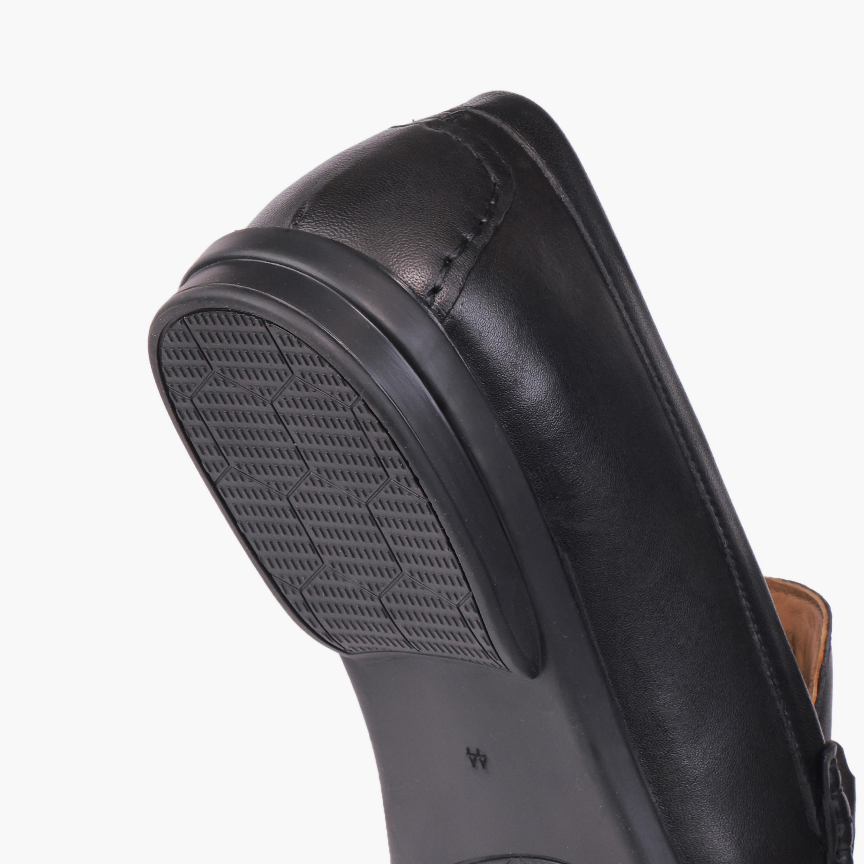 حذاء لوفر جلد سهل الارتداء للرجال إل بي إل من شو إكسبريس-men-shoes-loafersandmoccasins-image-5