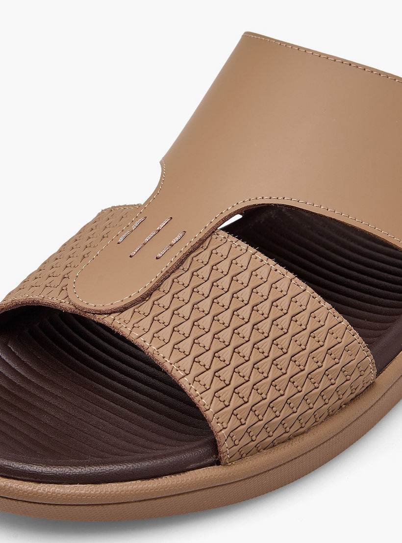 Le Confort Men Textured Leather Arabic Sandals-men-shoes-sandals-image-4