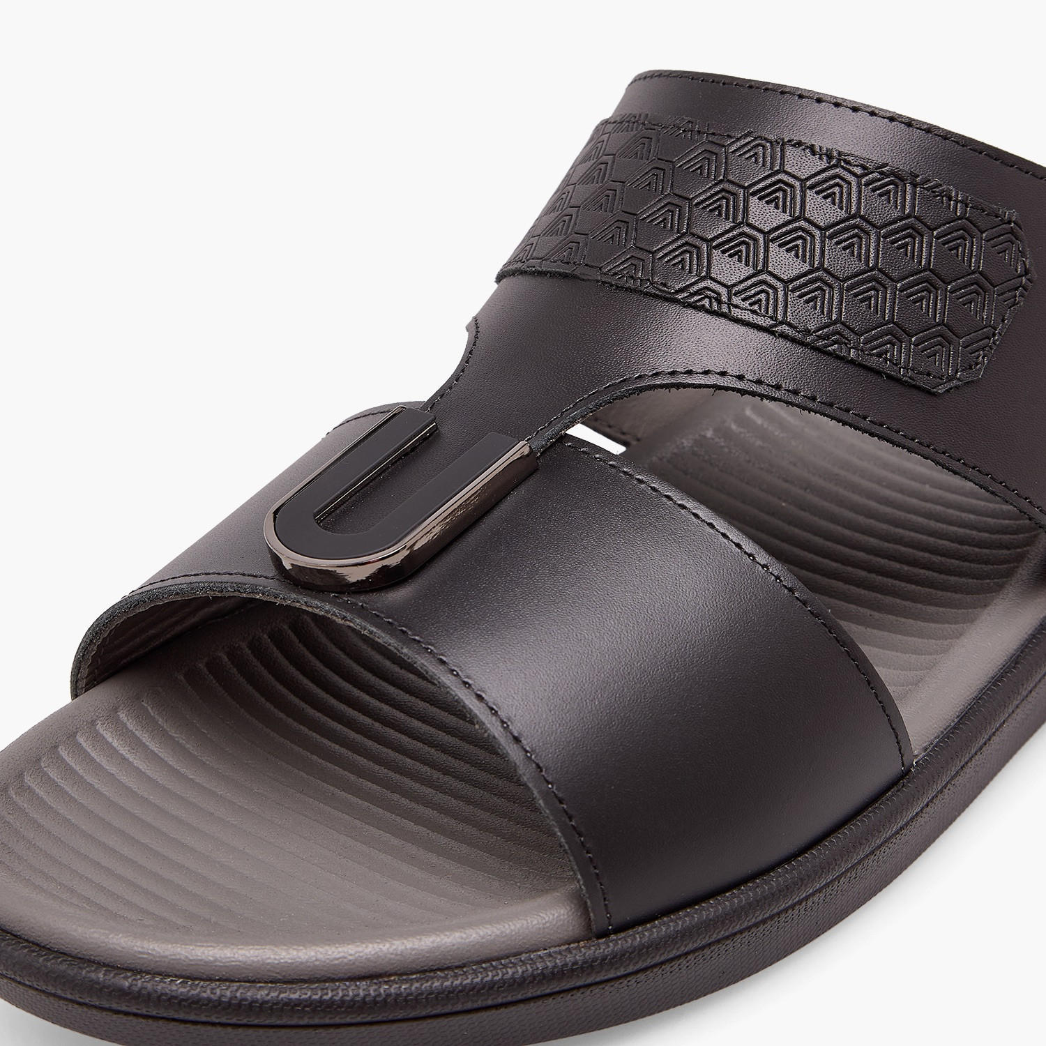 Le Confort Men Textured Leather Arabic Sandals-men-shoes-sandals-image-4