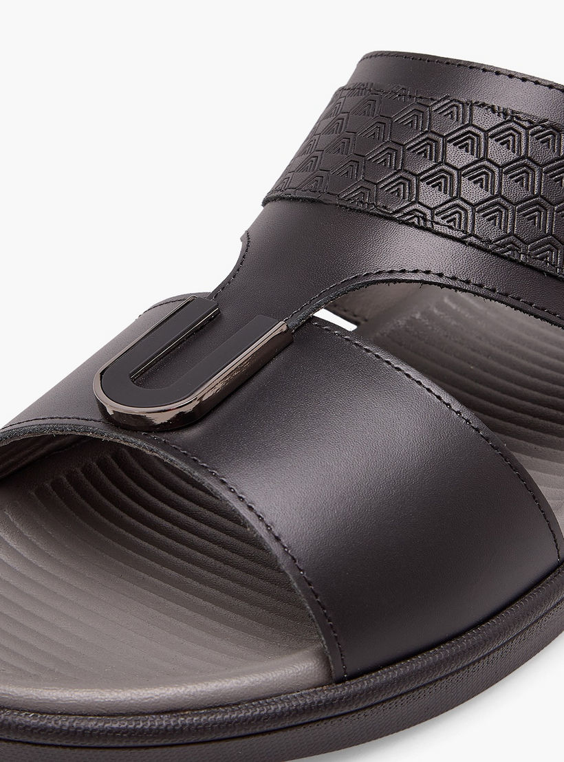 Le Confort Men Textured Leather Arabic Sandals-men-shoes-sandals-image-4