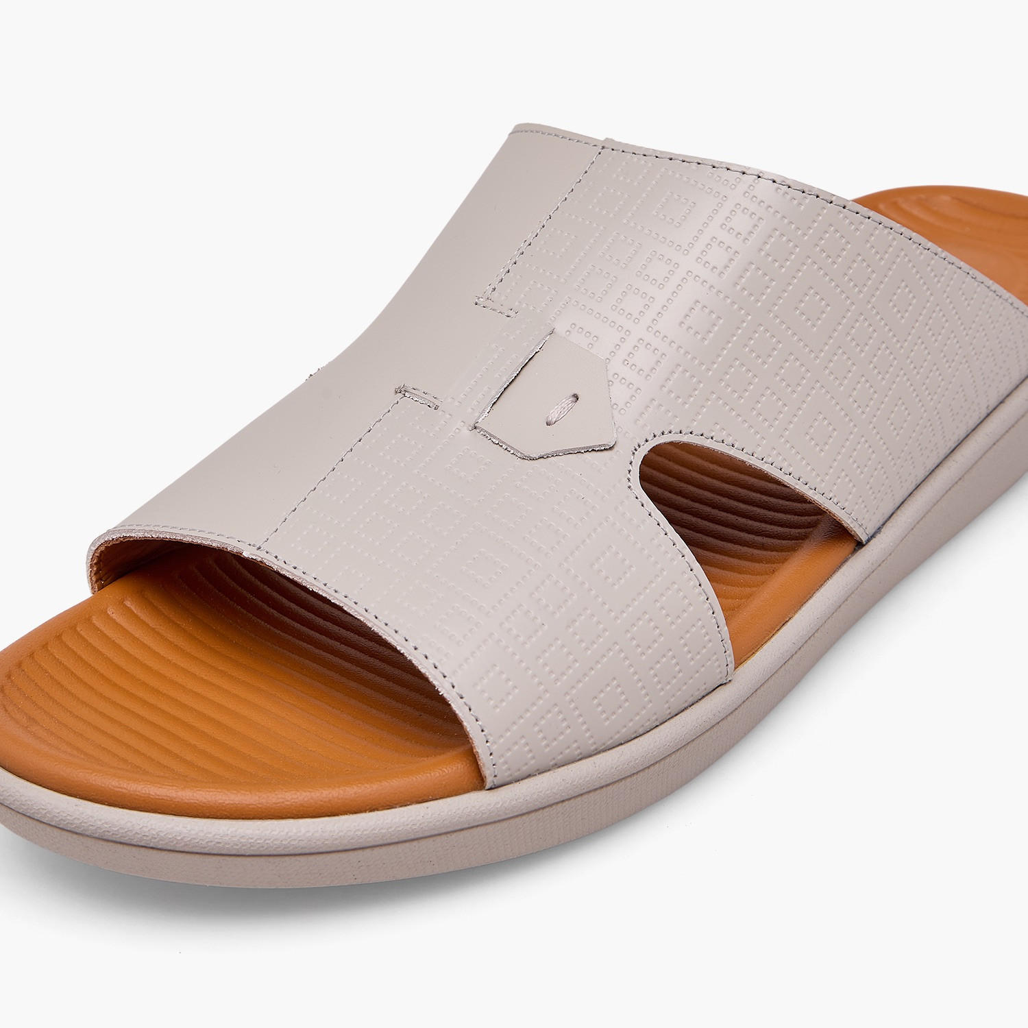 Le Confort Men Textured Arabic Sandals-men-shoes-sandals-image-4