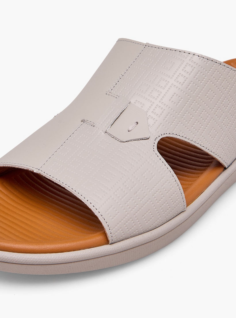 Le Confort Men Textured Arabic Sandals-men-shoes-sandals-image-4